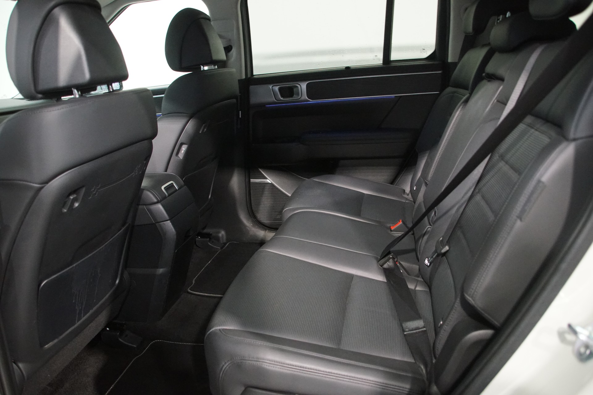 HYUNDAI Santa Fe 1.6 T-GDi HEV Vertex *swiss* 4WD Automatic-image-15