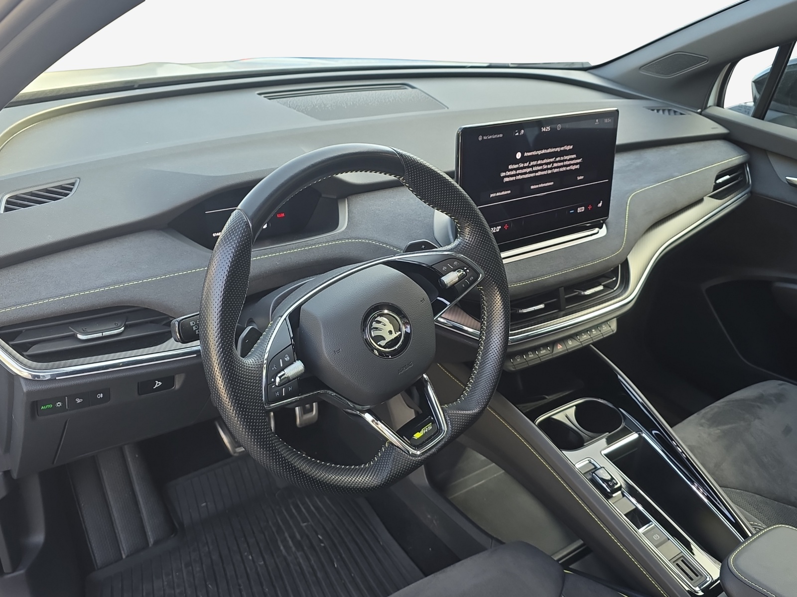 SKODA Enyaq Coupé RS iV 80 4x4-image-10