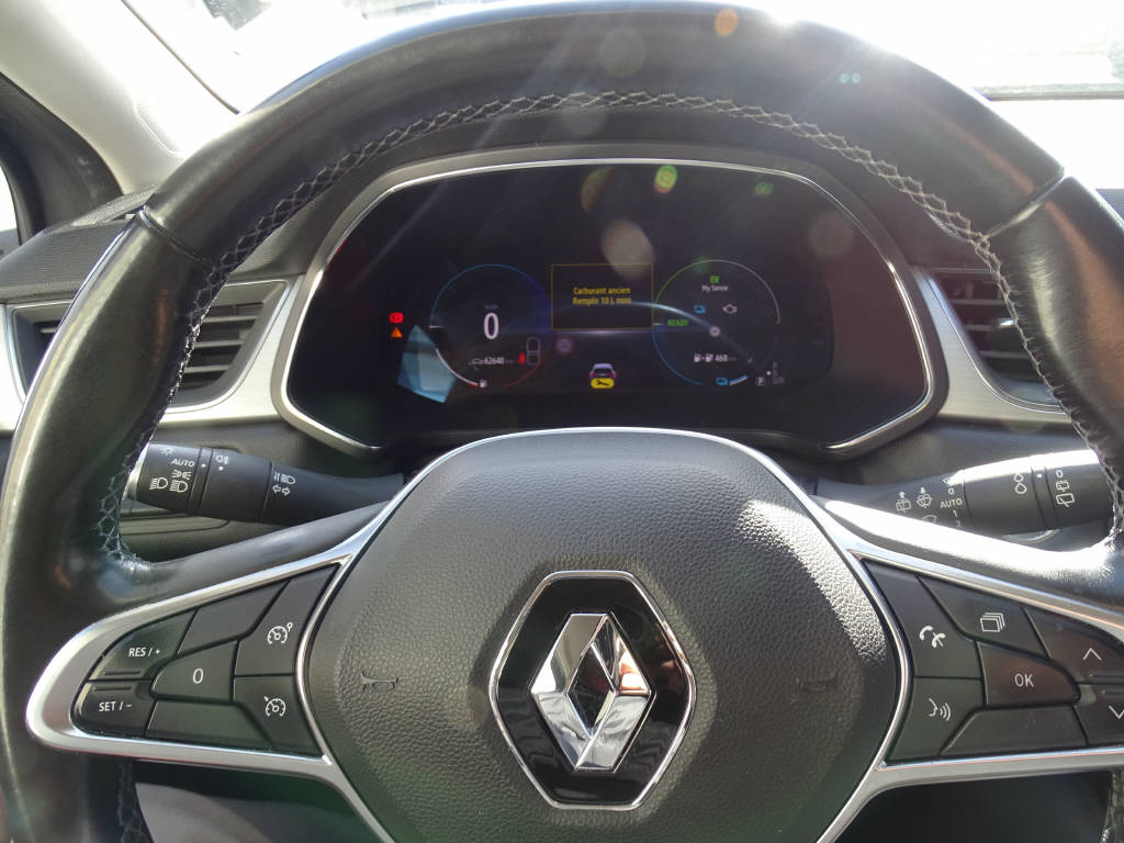 RENAULT Captur 1.6 E-Tech Plug-in Intens-image-8