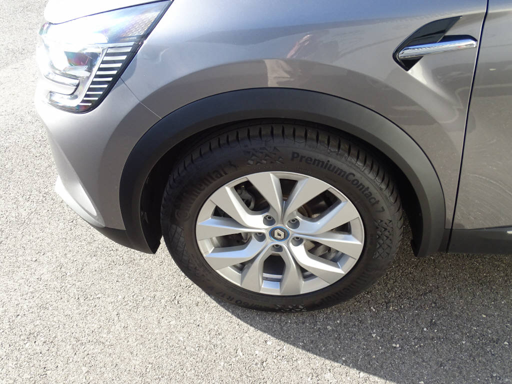 RENAULT Captur 1.6 E-Tech Plug-in Intens-image-1