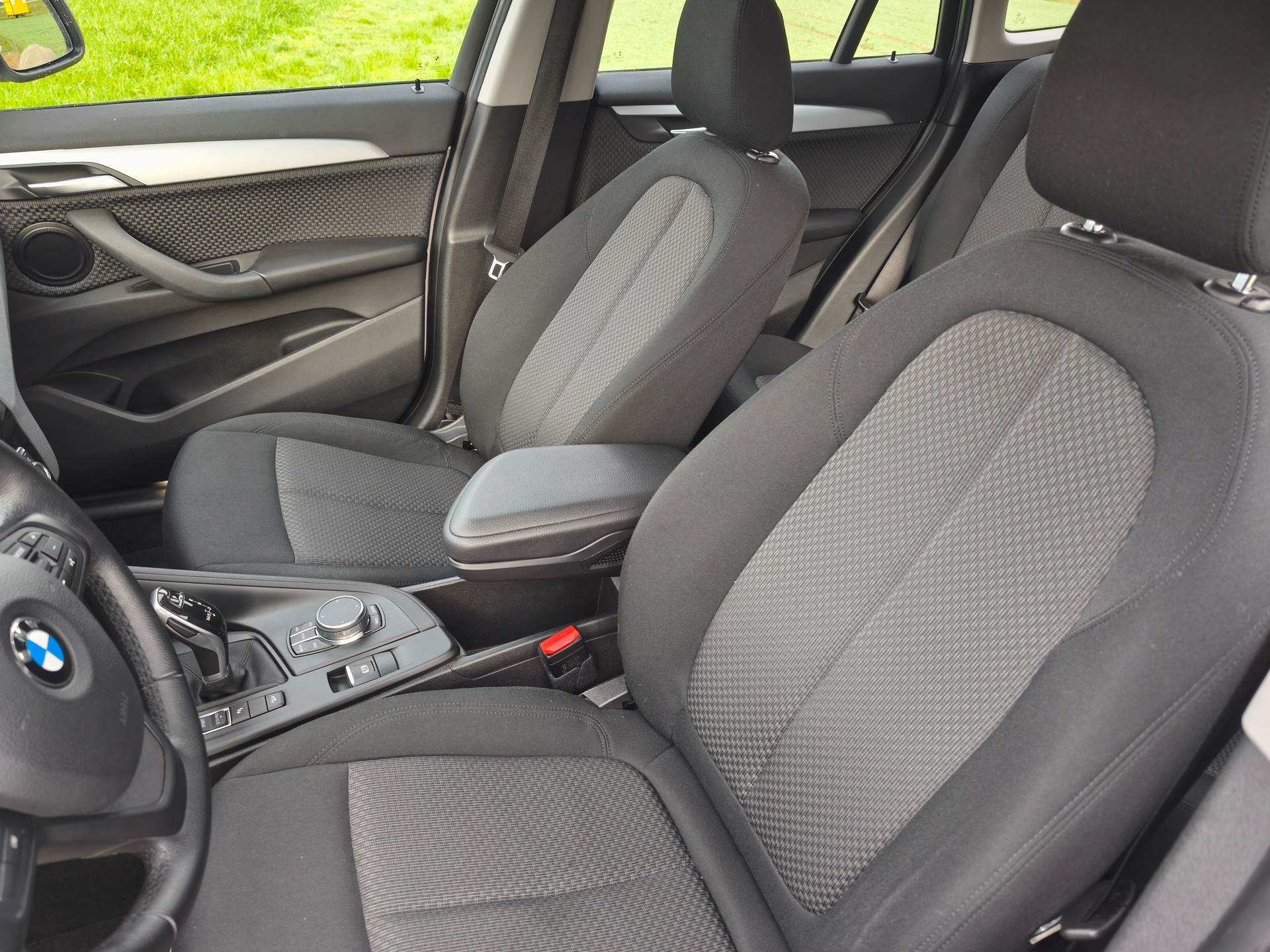 BMW X1 xDrive 18d Steptronic-image-11
