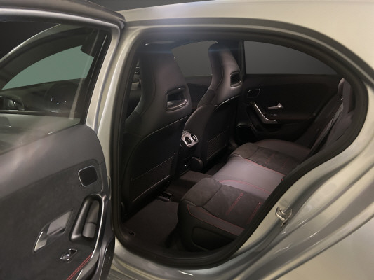 MERCEDES-BENZ A 250 e EQ Star 8G-DCT-image-9
