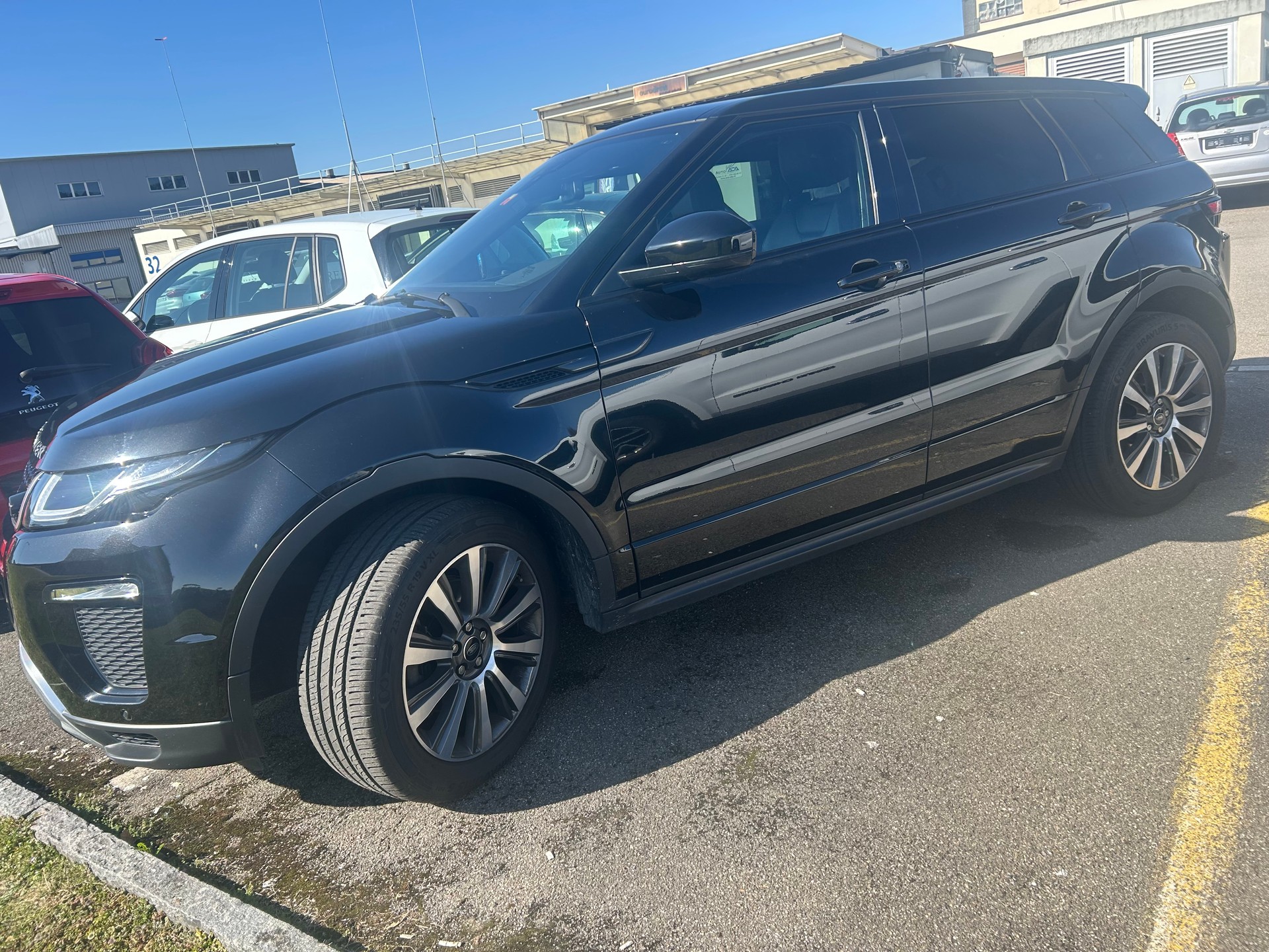 LAND ROVER Range Rover Evoque 2.0 Si4 Pure AT9-image-7