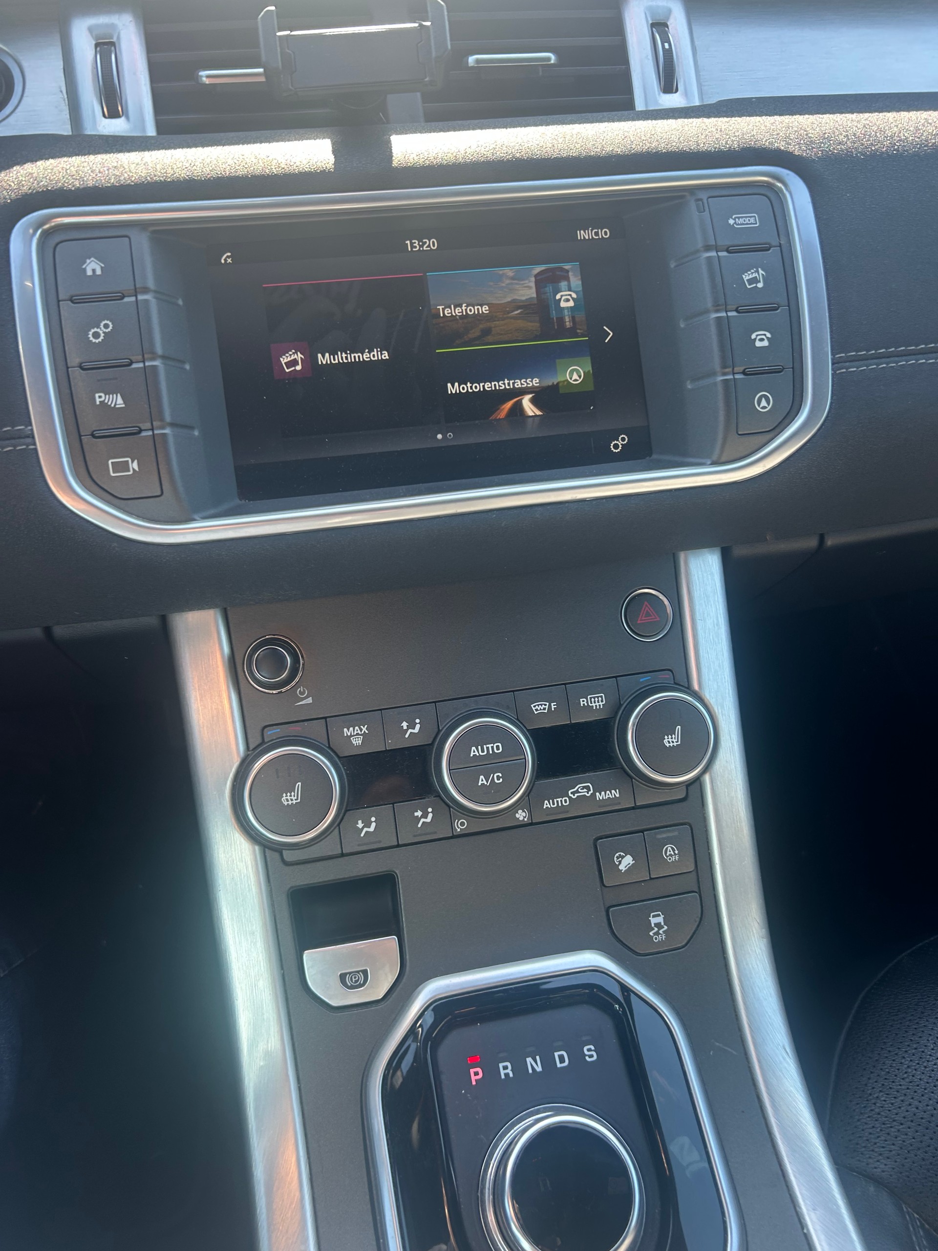 LAND ROVER Range Rover Evoque 2.0 Si4 Pure AT9-image-1