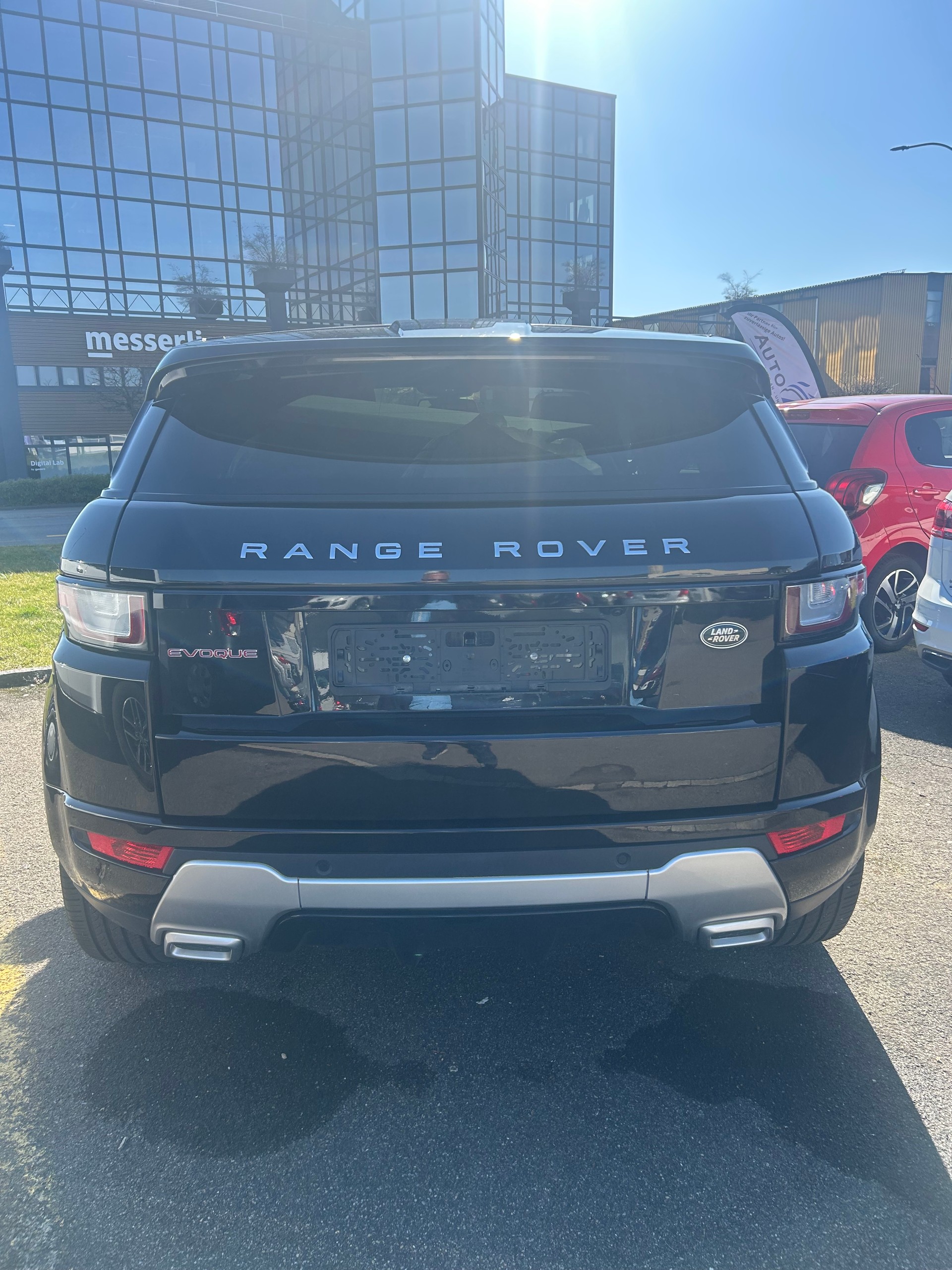 LAND ROVER Range Rover Evoque 2.0 Si4 Pure AT9-image-10