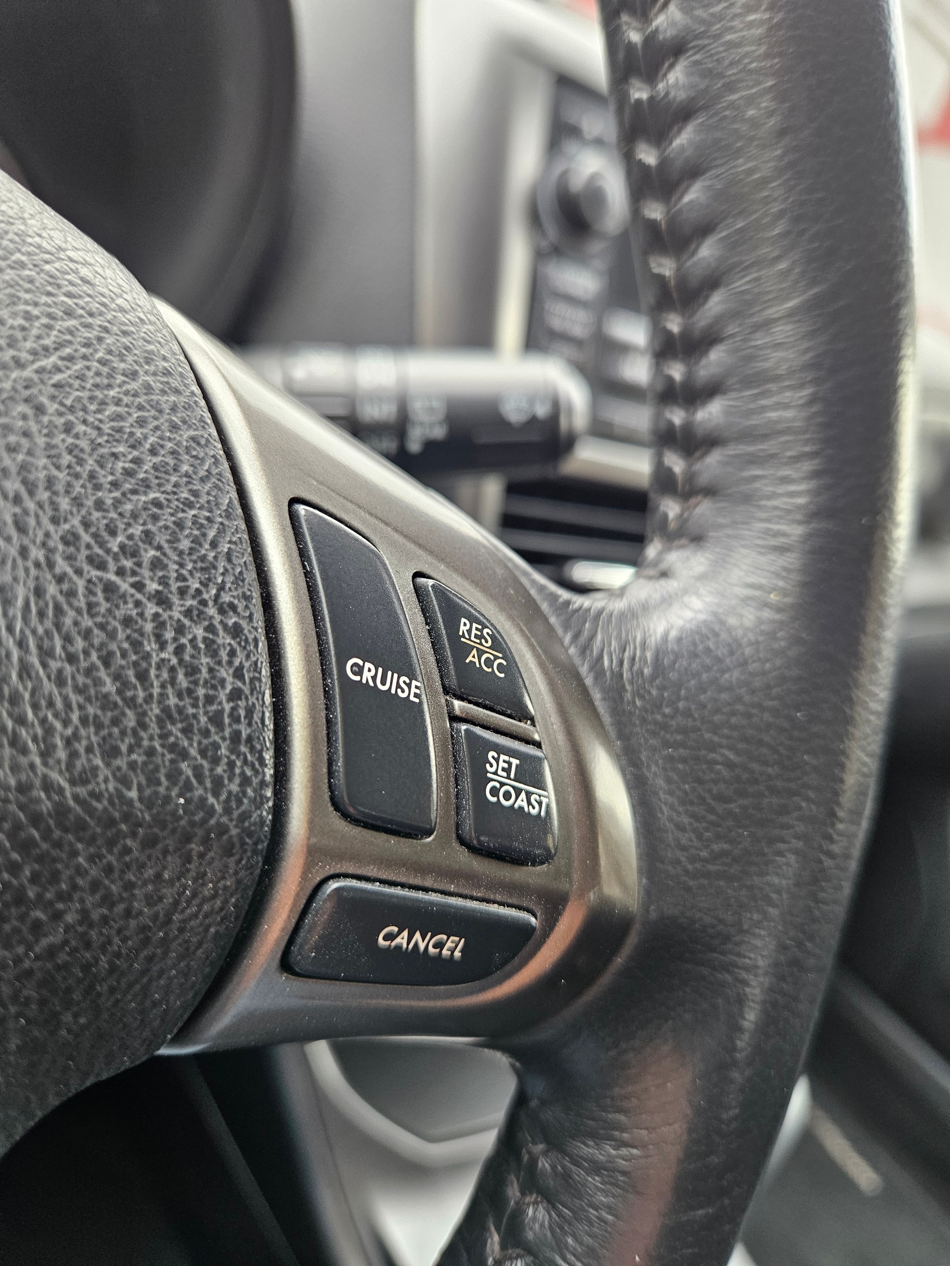 SUBARU Impreza 1.5R Swiss Automatic-image-8