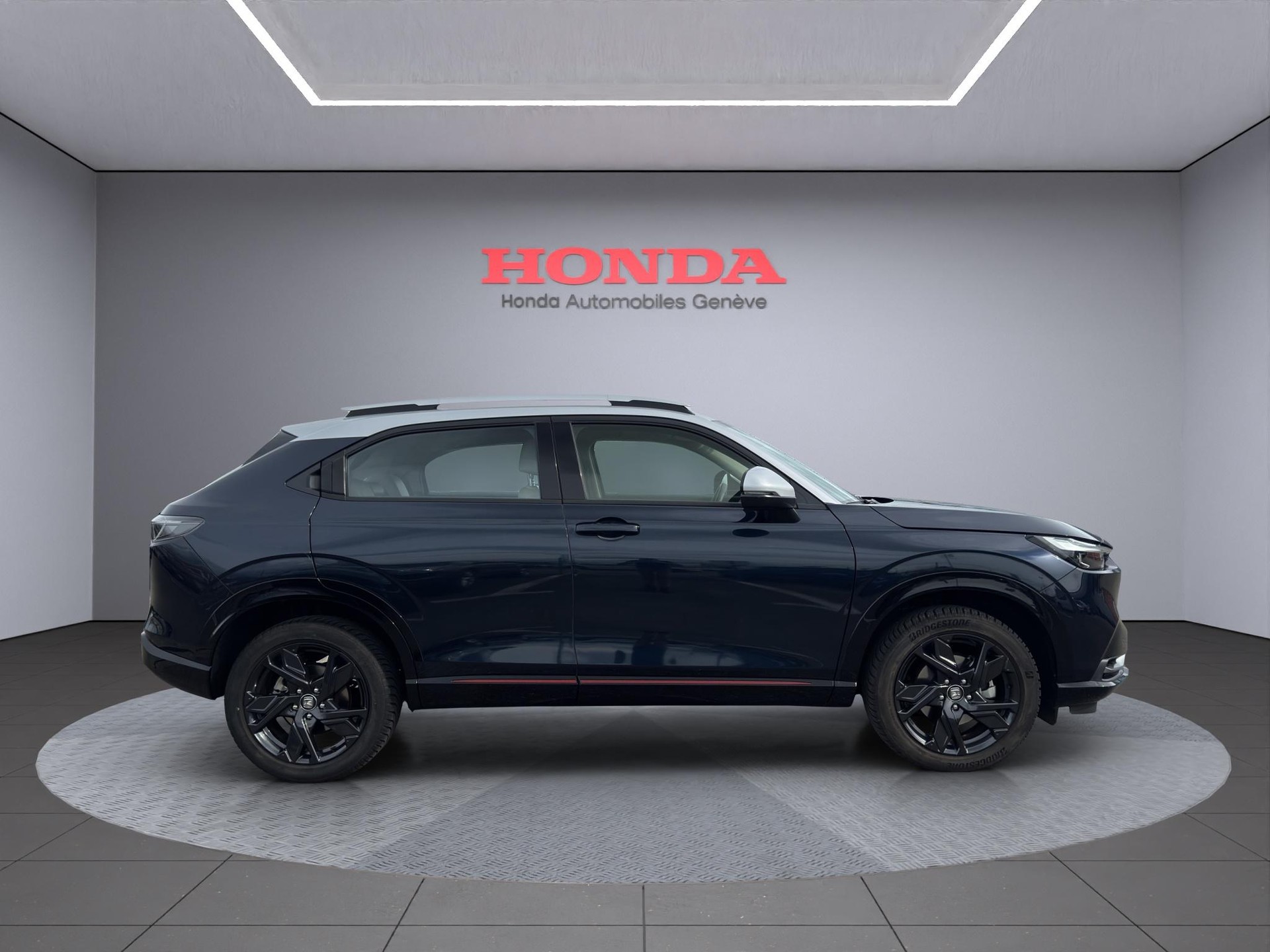 HONDA HR-V 1.5 i-MMD Advance Style-image-0