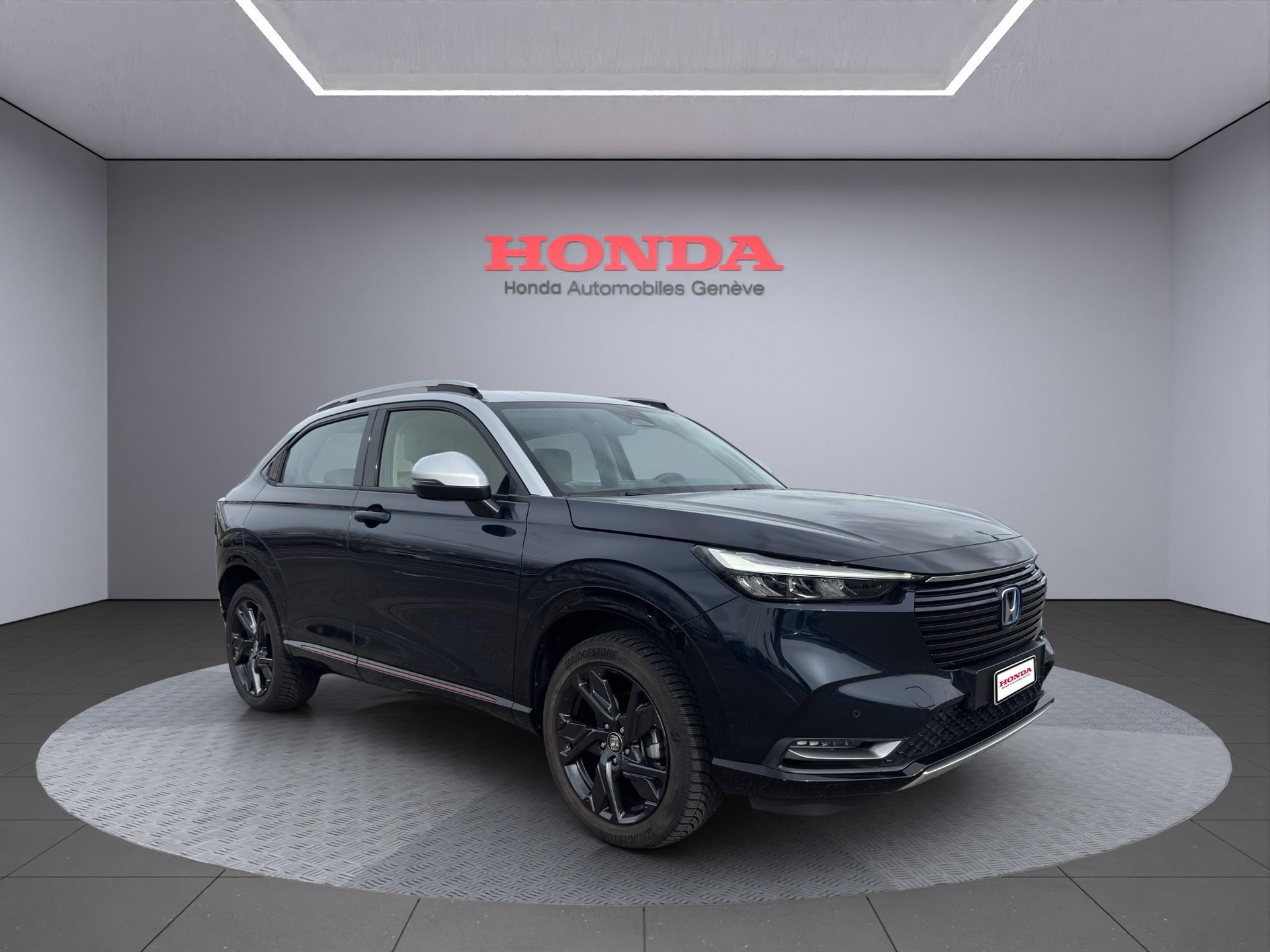 HONDA HR-V 1.5 i-MMD Advance Style-image-1