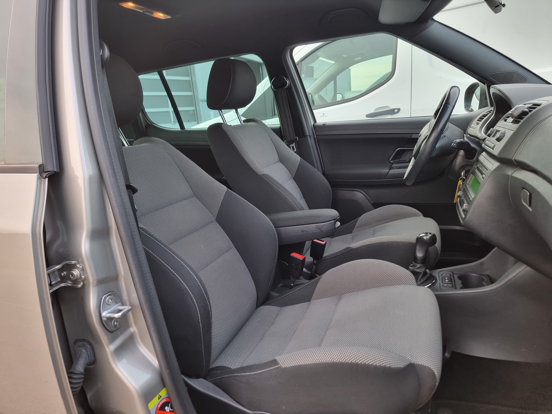 SKODA Fabia 1.2 TSI Monte Carlo-image-4