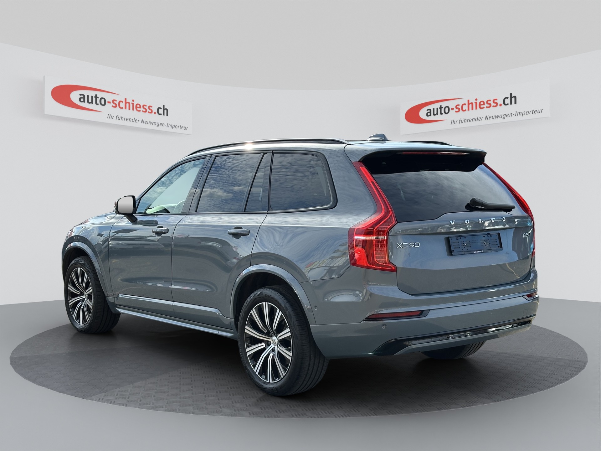 VOLVO XC90 B5 Diesel 7Pl. AWD Plus Dark Geartronic-image-2