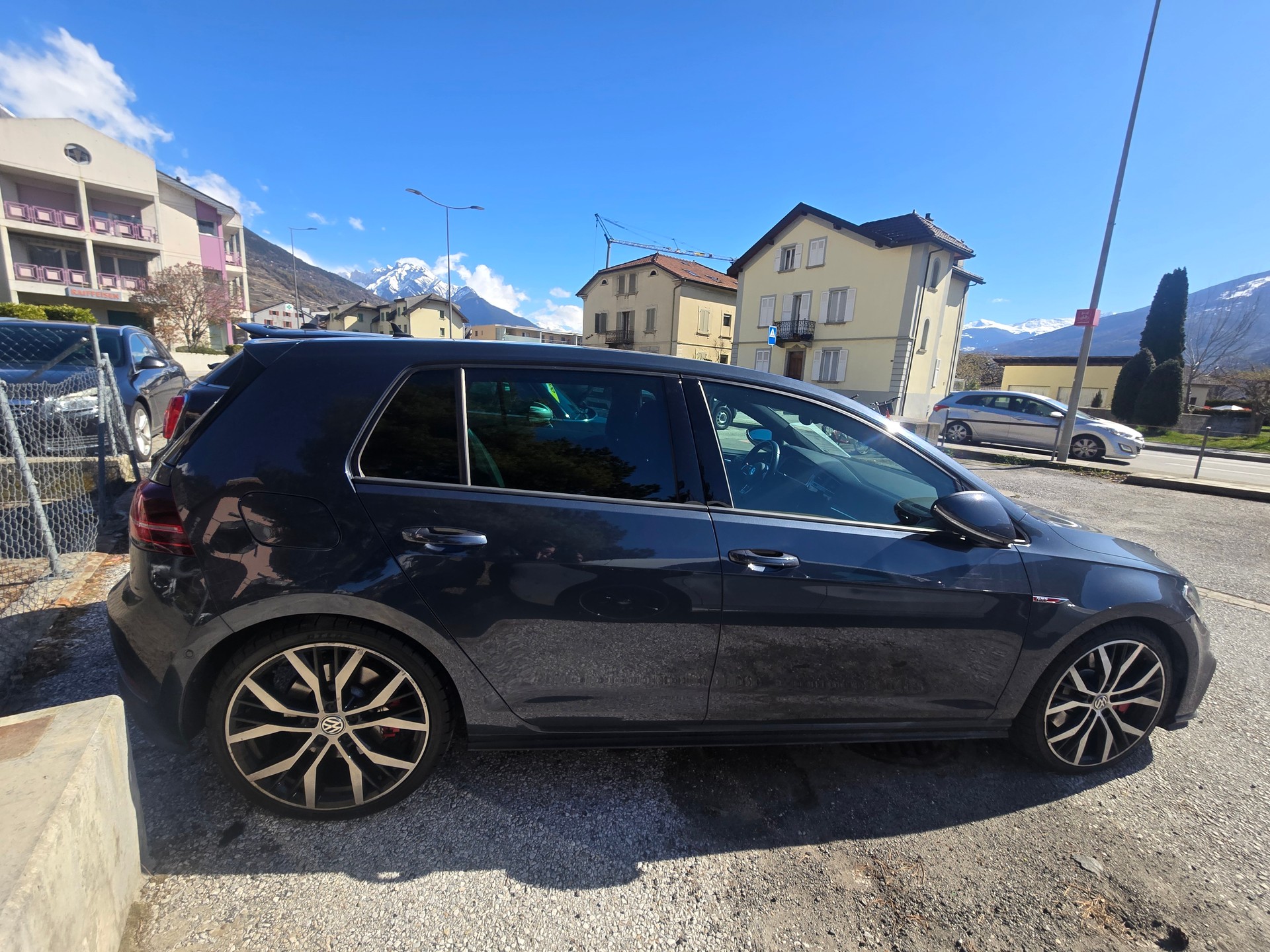VW Golf 2.0 TSI GTI Performance DSG-image-4
