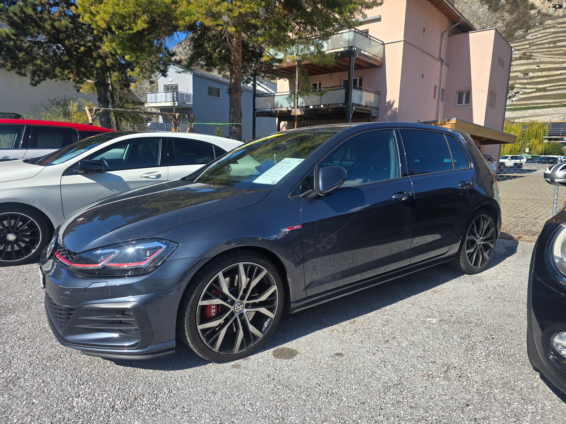 VW Golf 2.0 TSI GTI Performance DSG-image-0