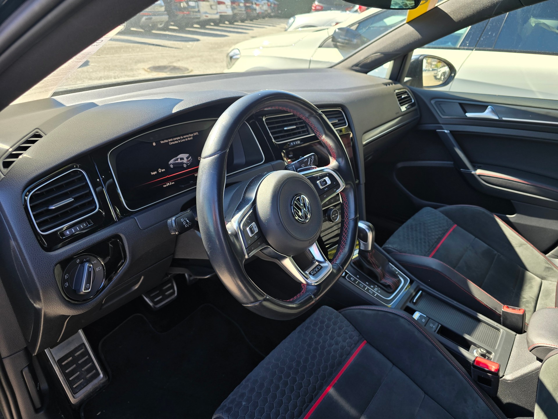 VW Golf 2.0 TSI GTI Performance DSG-image-6