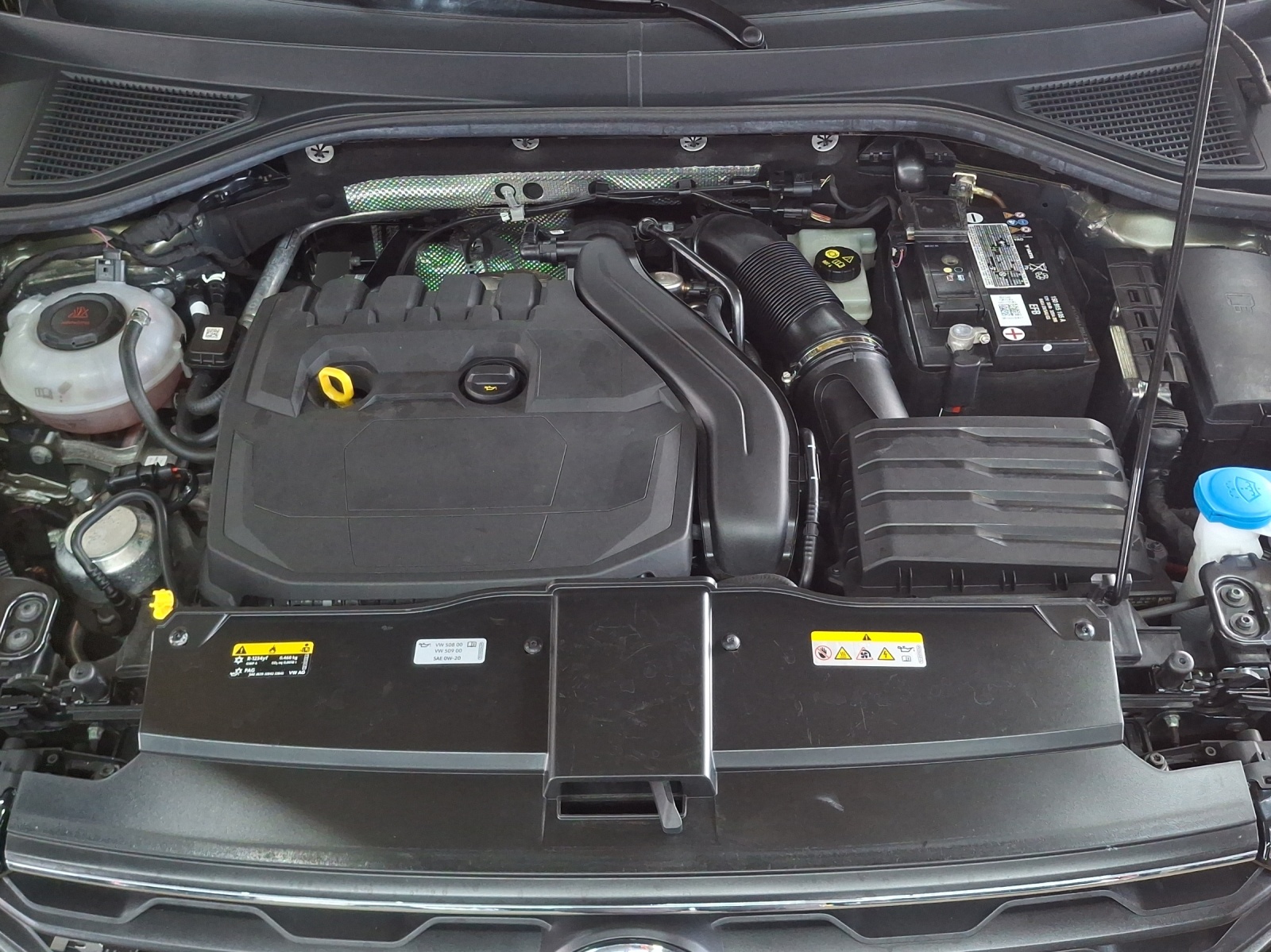 VW T-Roc Cabriolet 1.5 TSI EVO R-Line DSG-image-13