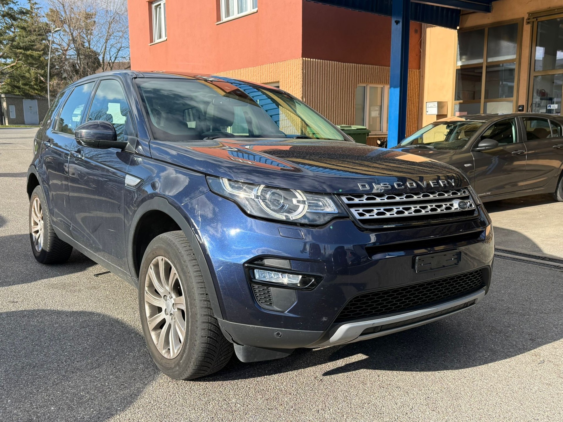LAND ROVER Discovery Sport 2.0 TD4 Pure AT9-image-2