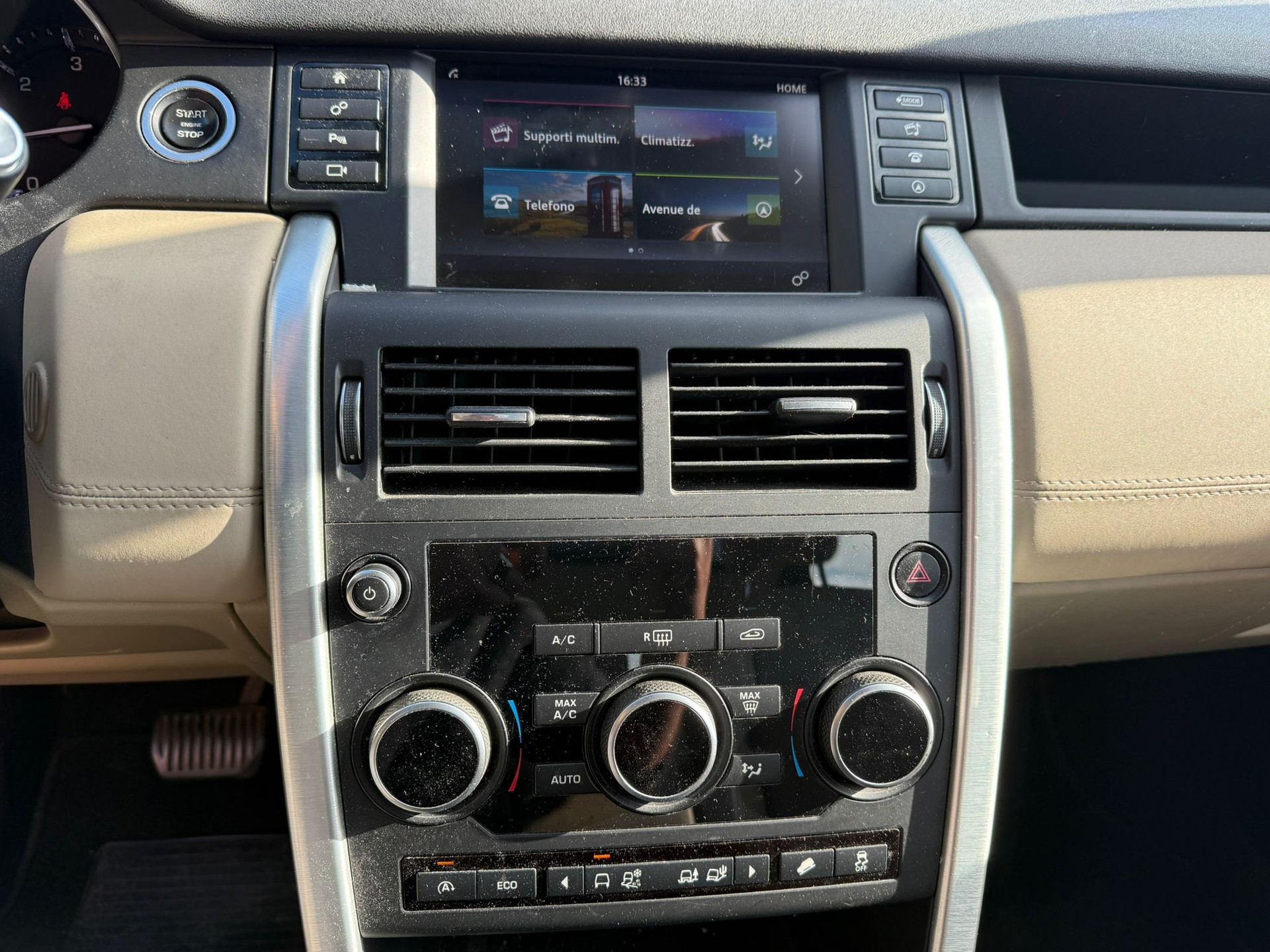 LAND ROVER Discovery Sport 2.0 TD4 Pure AT9-image-13