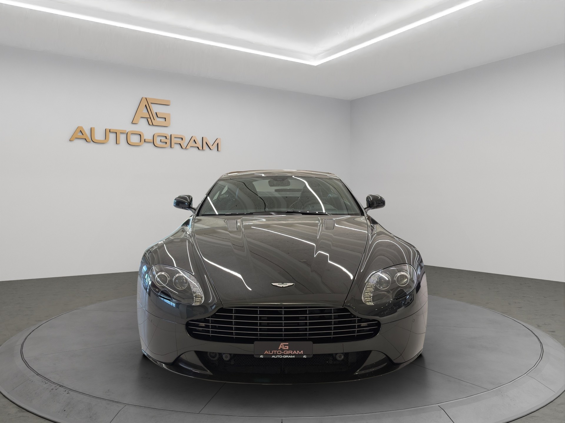ASTON MARTIN V8 Vantage 4.7 S Sportshift-image-7