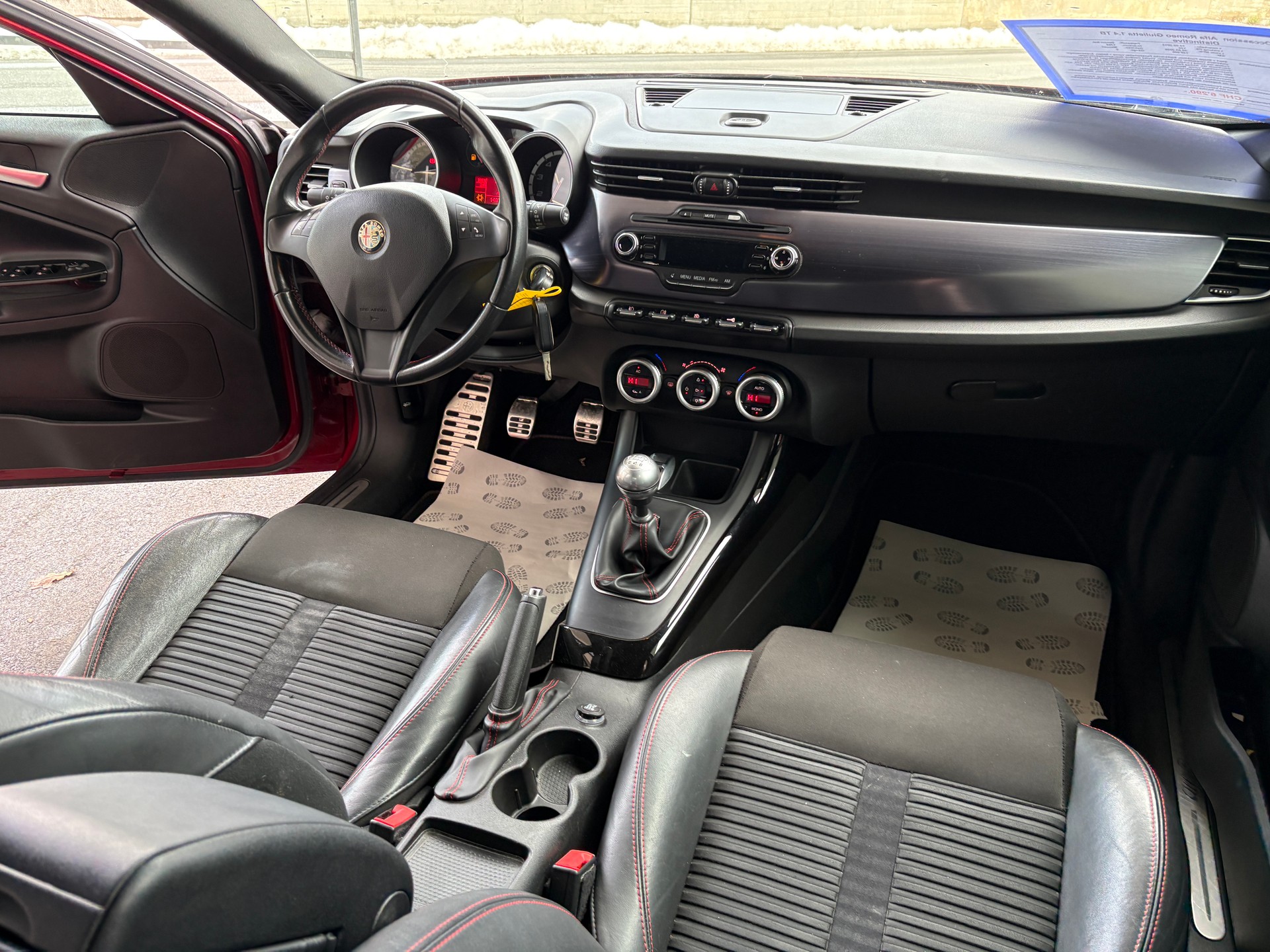 ALFA ROMEO Giulietta 1.4 T Distinctive-image-11