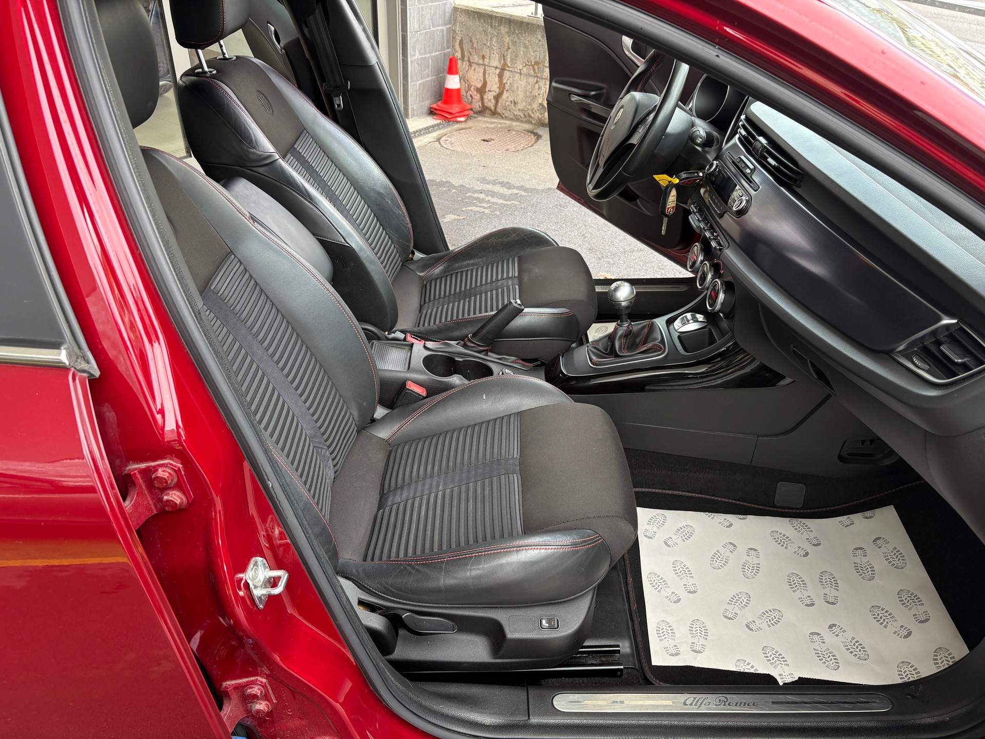 ALFA ROMEO Giulietta 1.4 T Distinctive-image-10