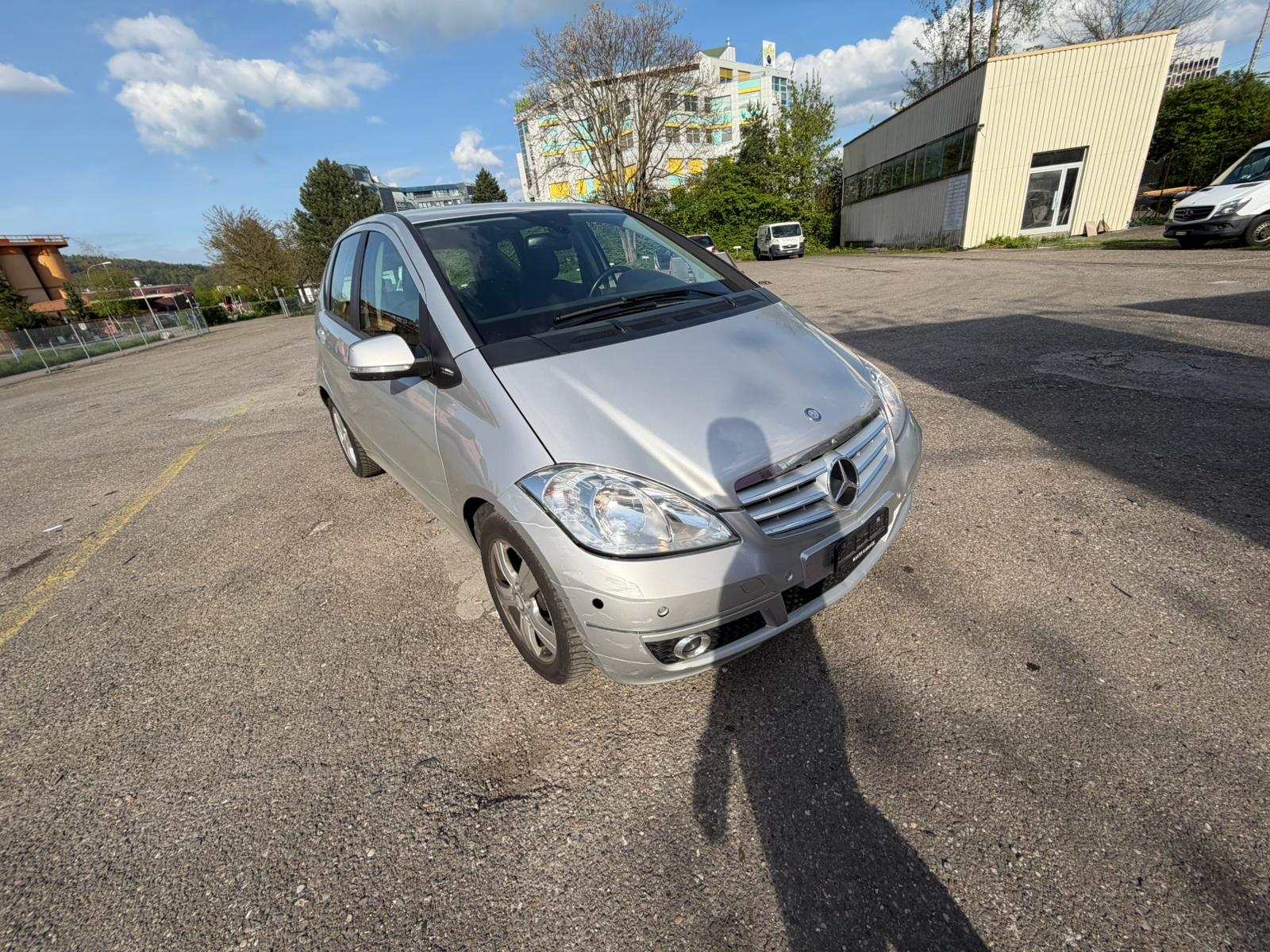 MERCEDES-BENZ A 180 Avantgarde Selection Autotronic-image-3