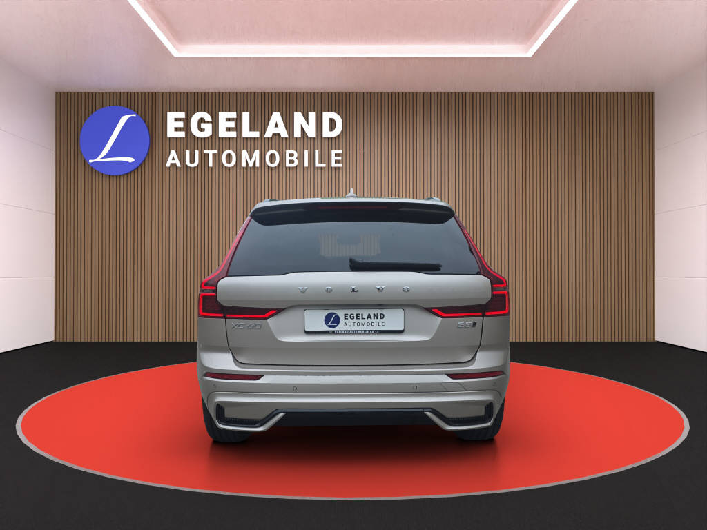 VOLVO XC60 2.0 B5 MH Plus Dark AWD-image-5