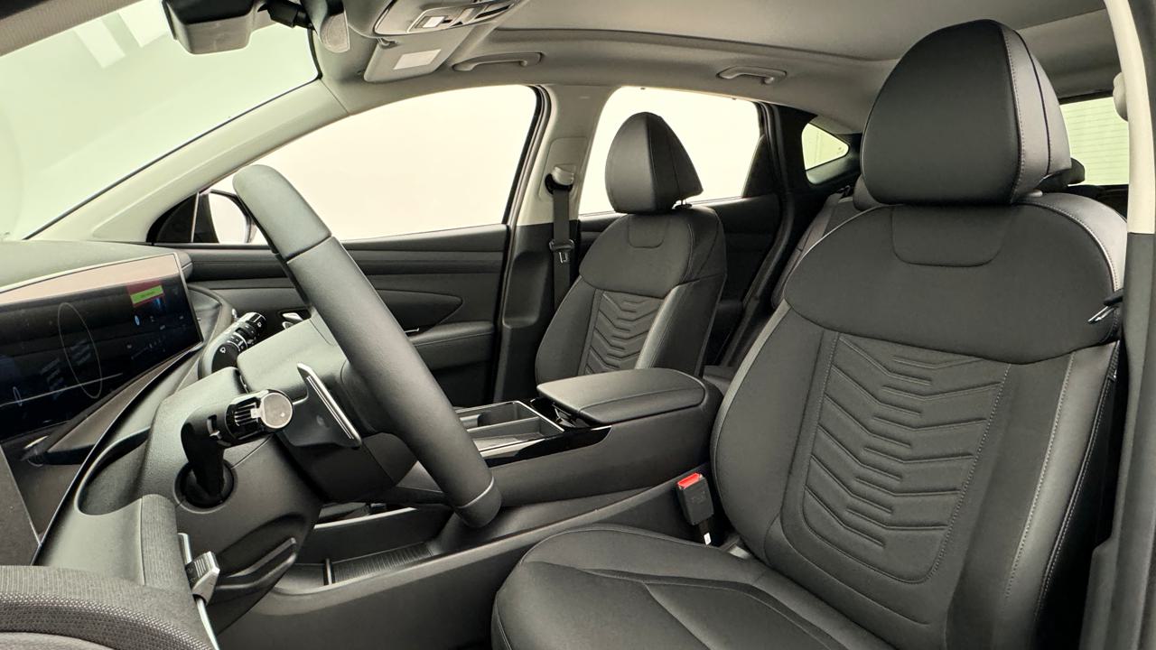 HYUNDAI Tucson 1.6 TGDI PHEV Style 4WD-image-4