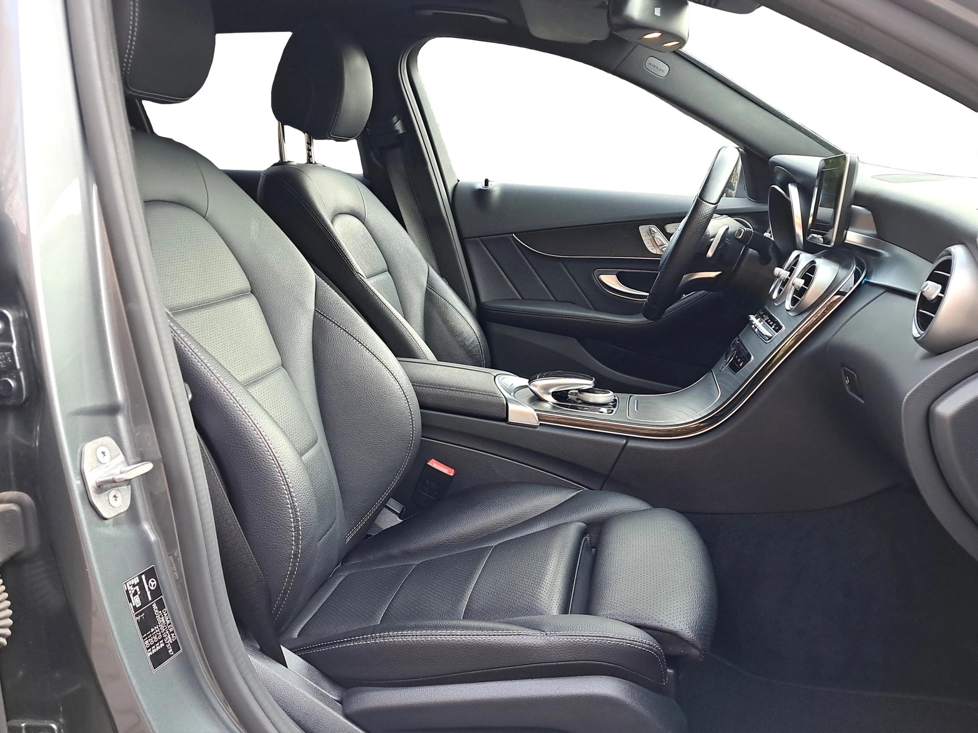 MERCEDES-BENZ C 220 d AMG Line 4Matic 7G-Tronic-image-10
