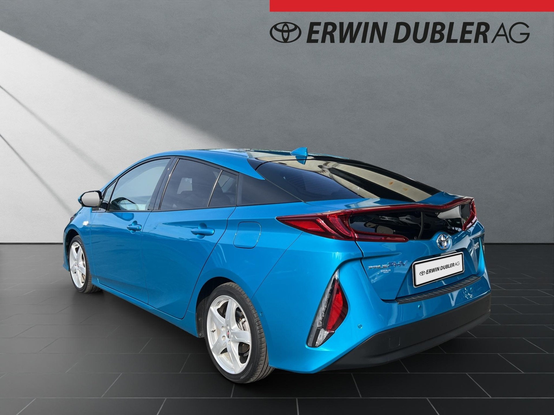 TOYOTA Prius 1.8 VVTi HSD Plug-In Premium-image-2