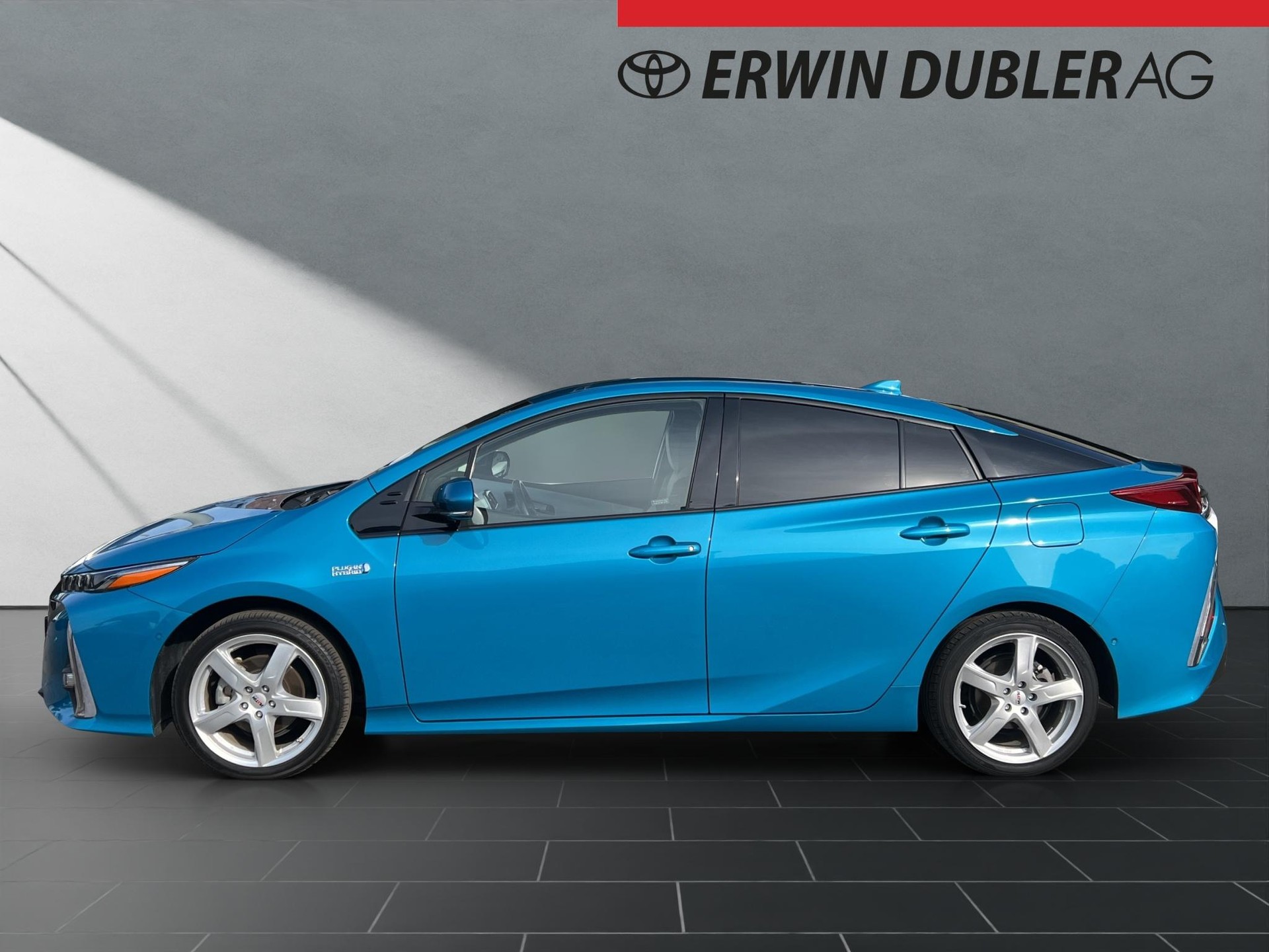 TOYOTA Prius 1.8 VVTi HSD Plug-In Premium-image-1