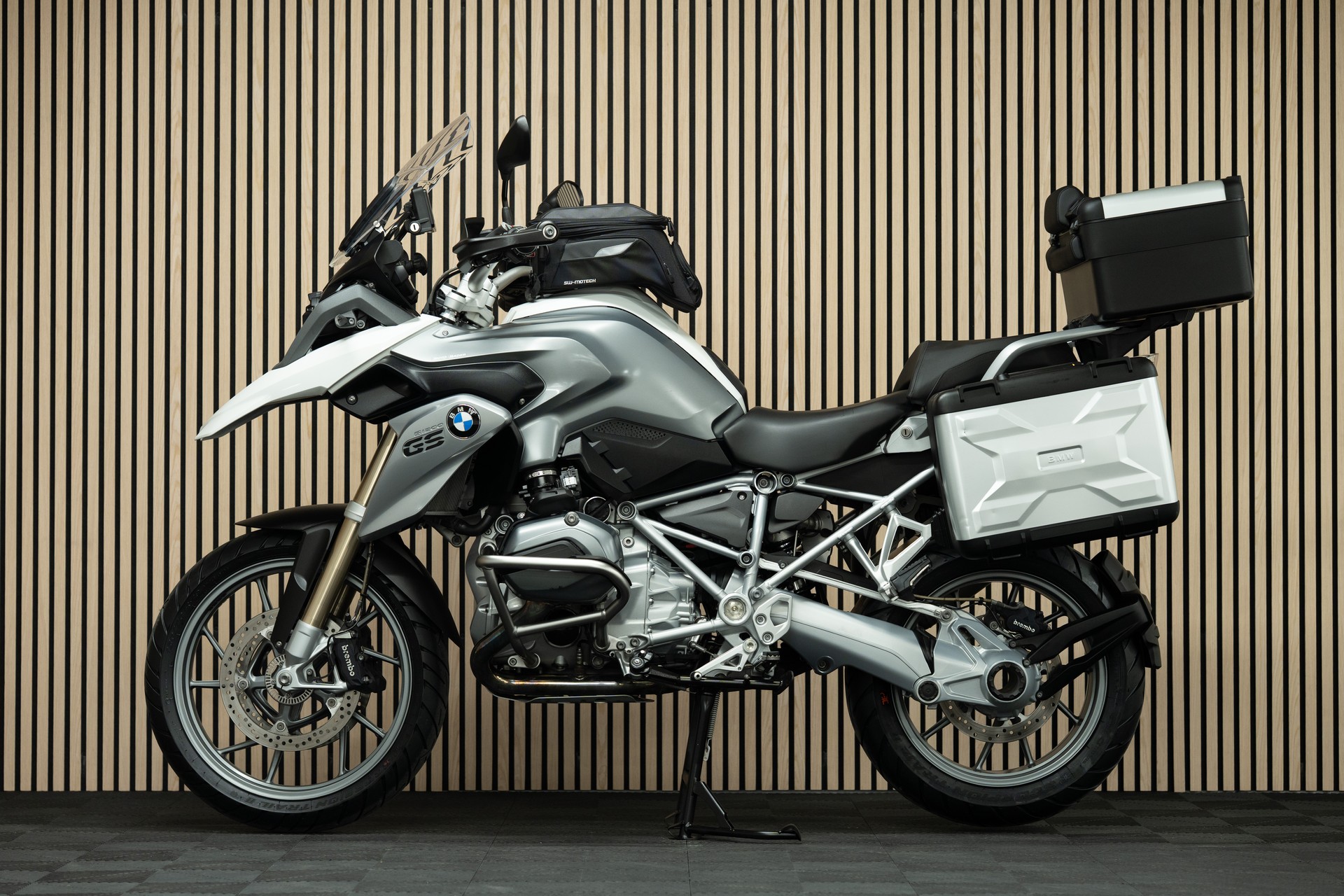 BMW R 1200 GS-showroom-element-1