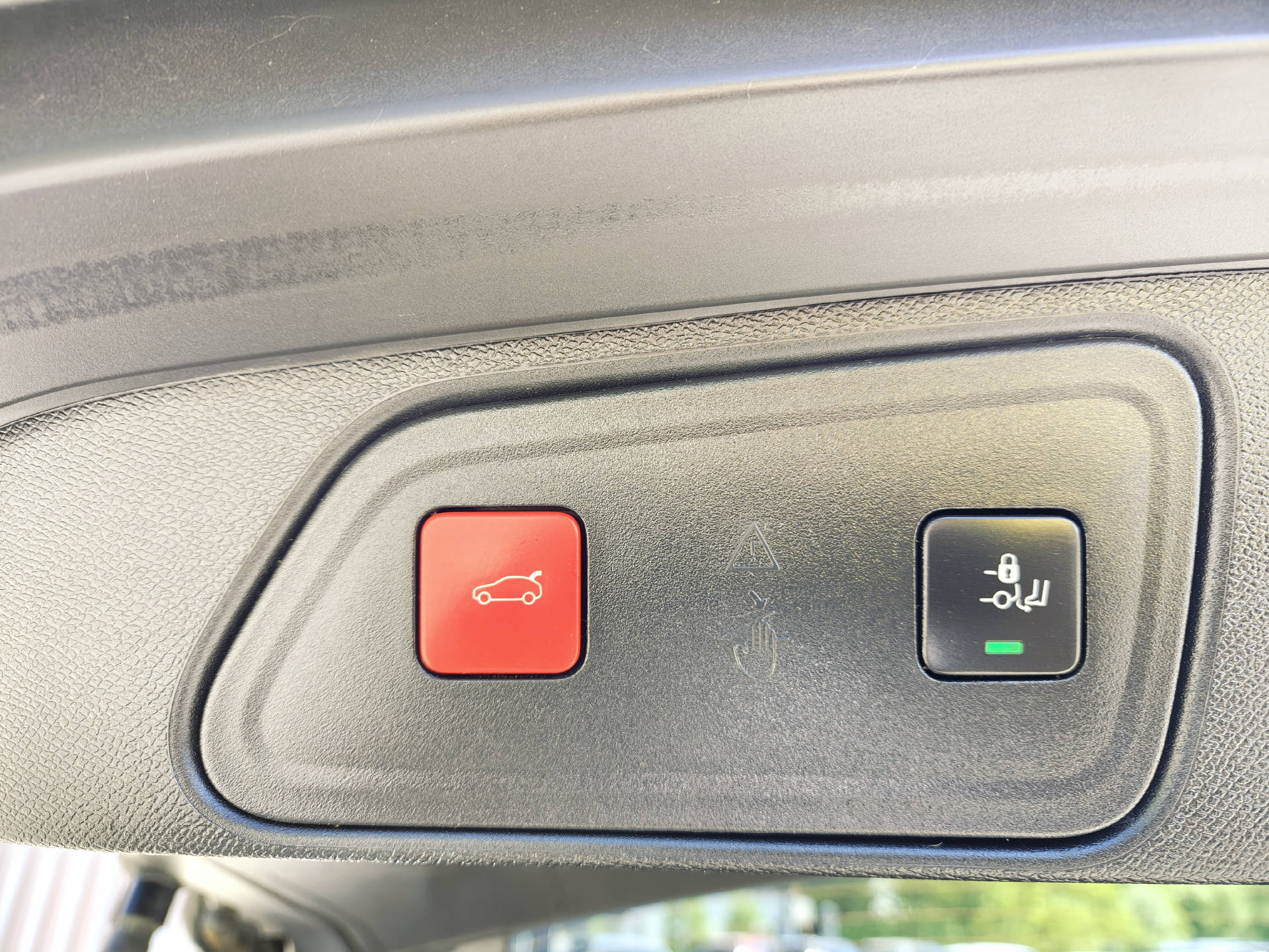 PEUGEOT 3008 1.2 PureTech Allure Pack-image-10