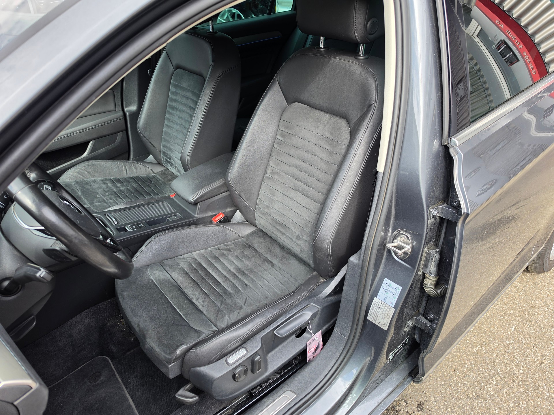 VW Passat Variant 1.8 TSI BMT Highline DSG-image-6