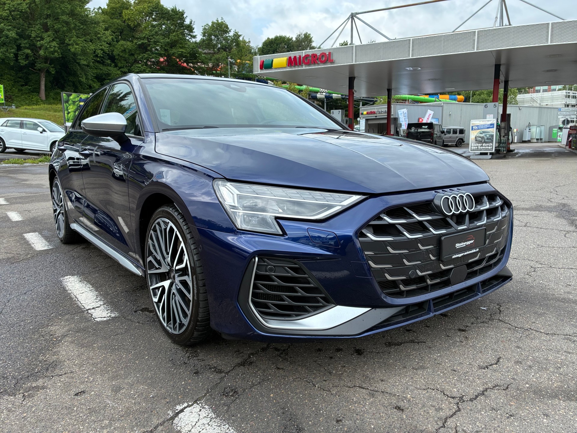 AUDI S3 Sportback TFSI quattro S-tronic-showroom-element-1