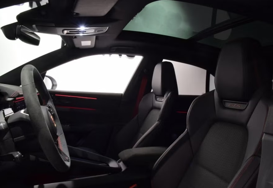 PORSCHE Macan 4 GTS 100kWh-image-8