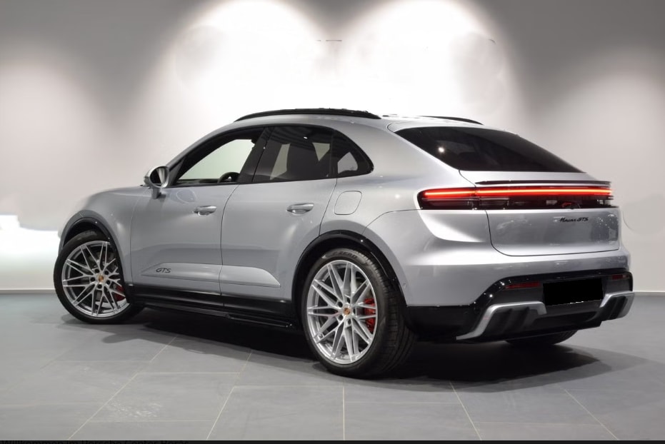 PORSCHE Macan 4 GTS 100kWh-image-2