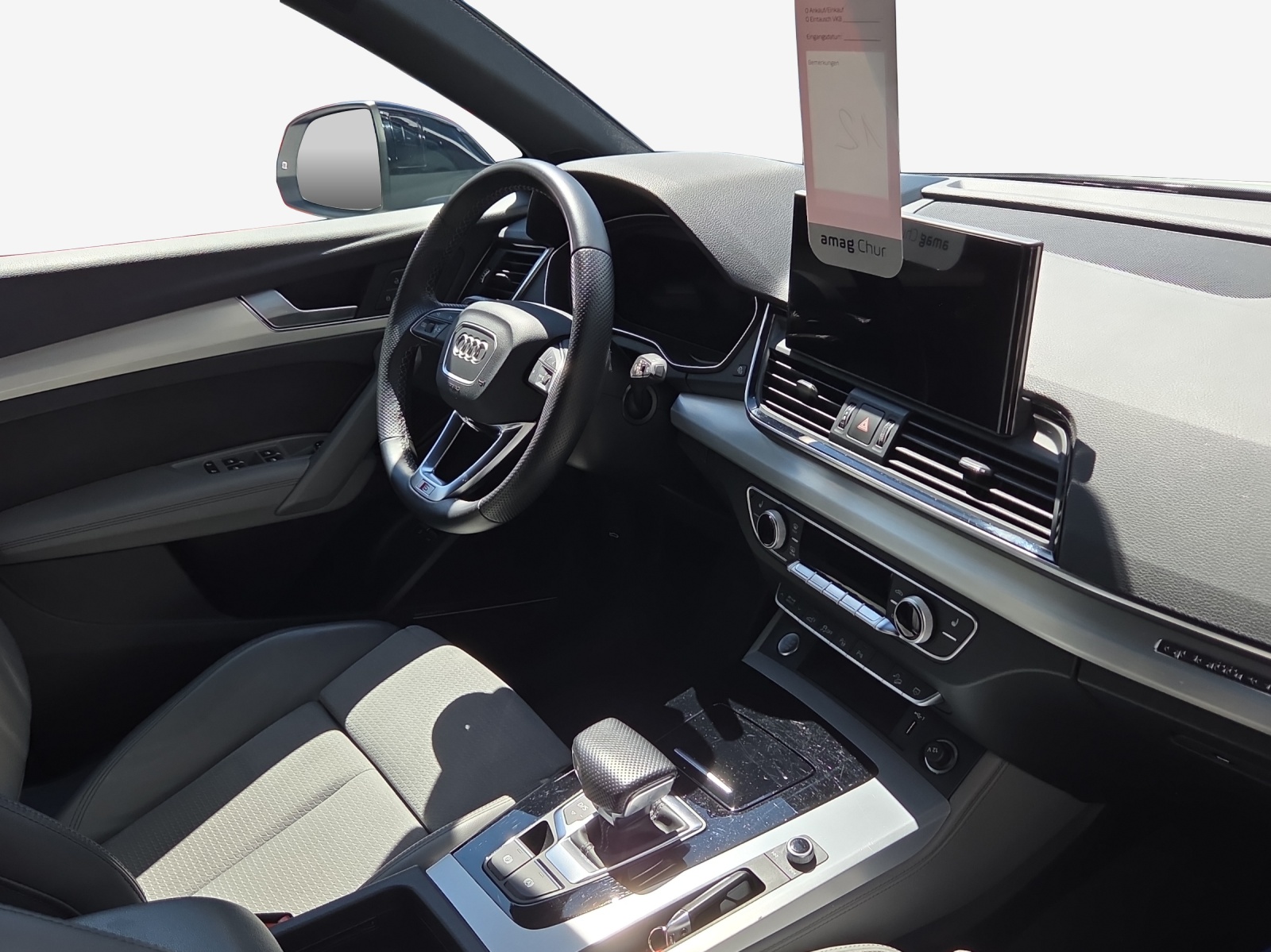 AUDI Q5 50 TFSI e PHEV Black Edition quattro S-tronic-image-14