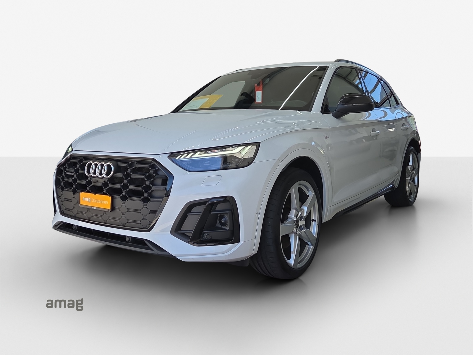 AUDI Q5 50 TFSI e PHEV Black Edition quattro S-tronic-image-0