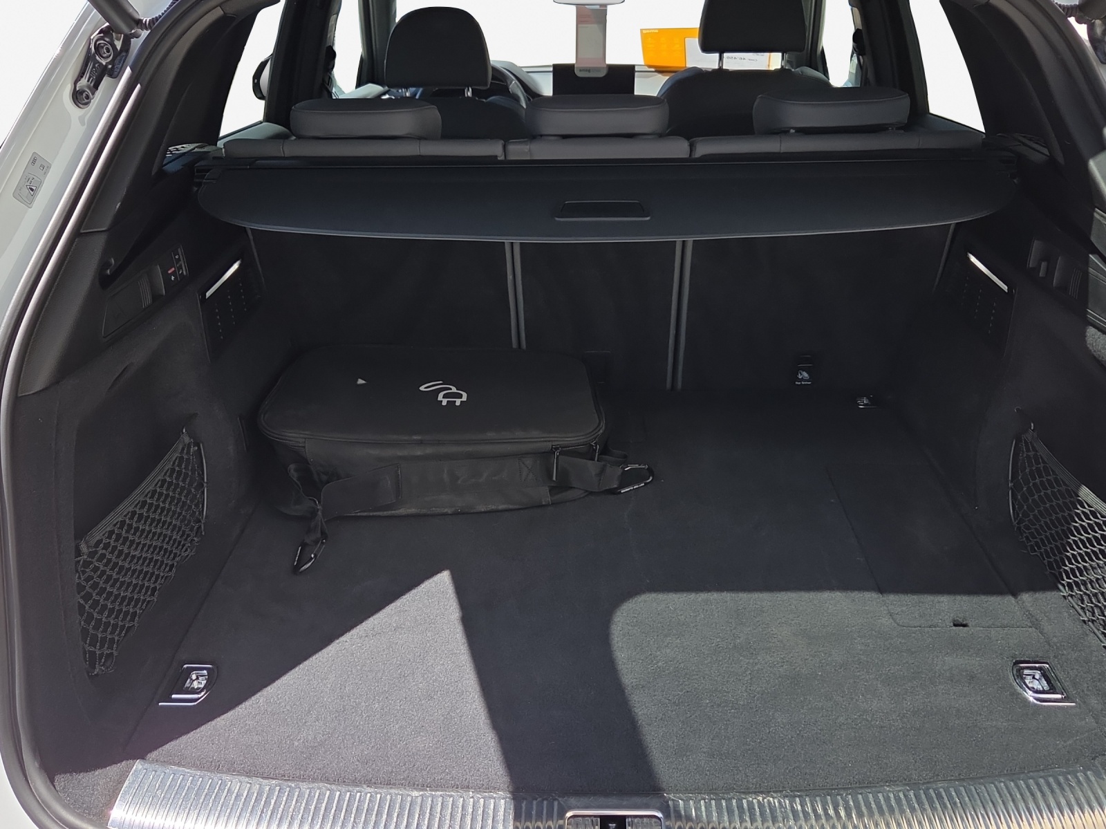 AUDI Q5 50 TFSI e PHEV Black Edition quattro S-tronic-image-12