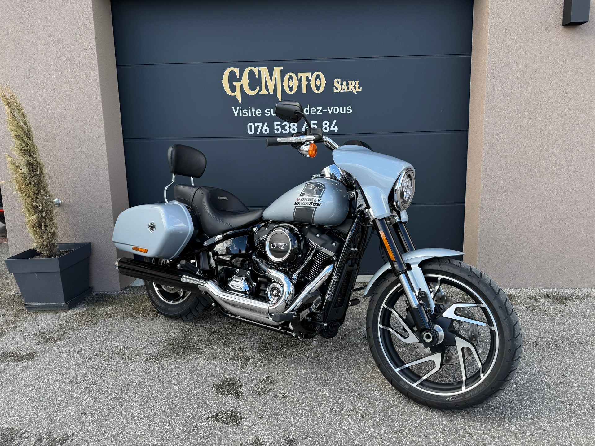 HARLEY-DAVIDSON FLSB Sport Glide (35kW Possible)-showroom-element-1