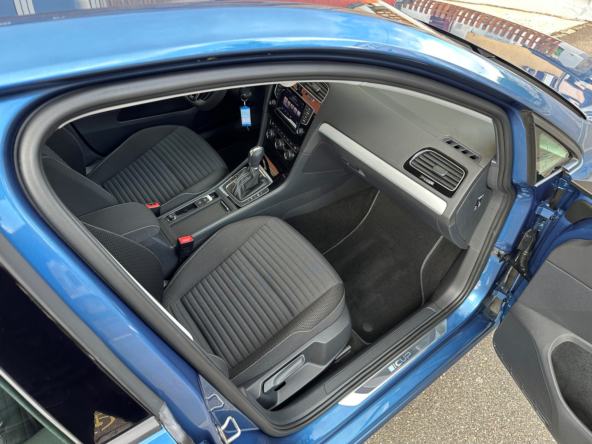 VW Golf 1.4 TSI Cup DSG-image-9