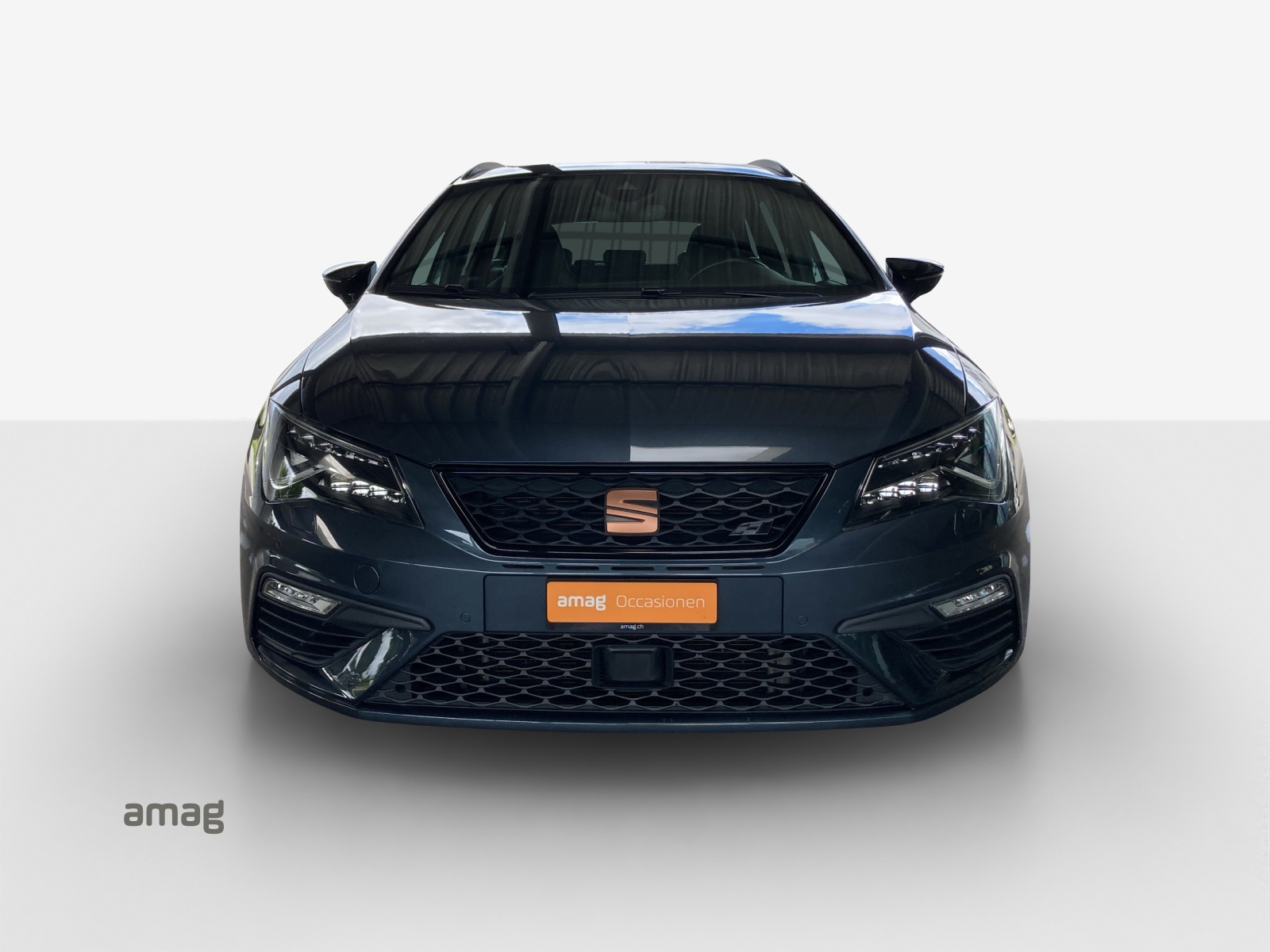 SEAT Leon ST 2.0 TSI Swiss Cupra 300 4 Drive DSG-image-6