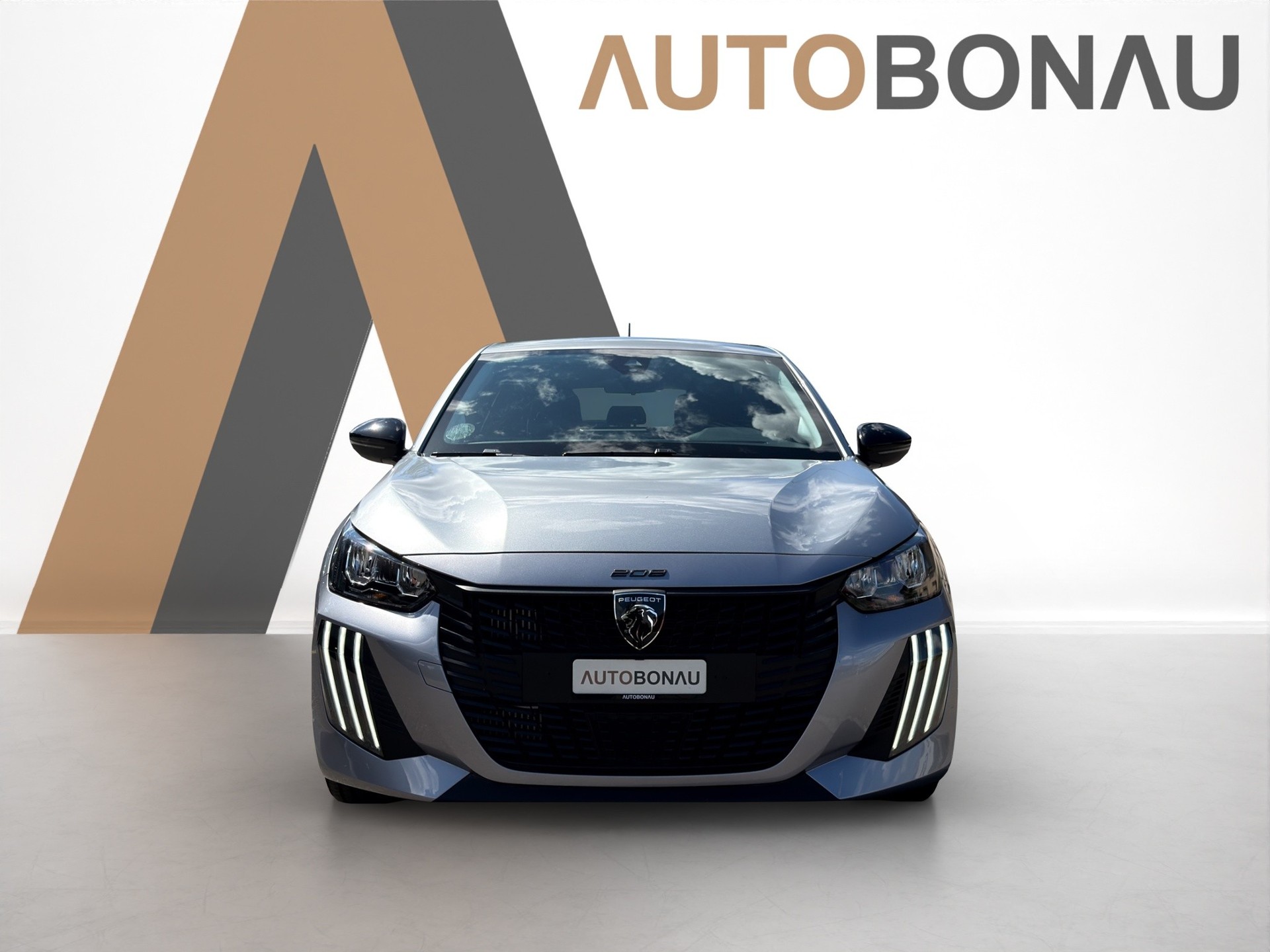 PEUGEOT 208 1.2 Hybrid Style-image-7