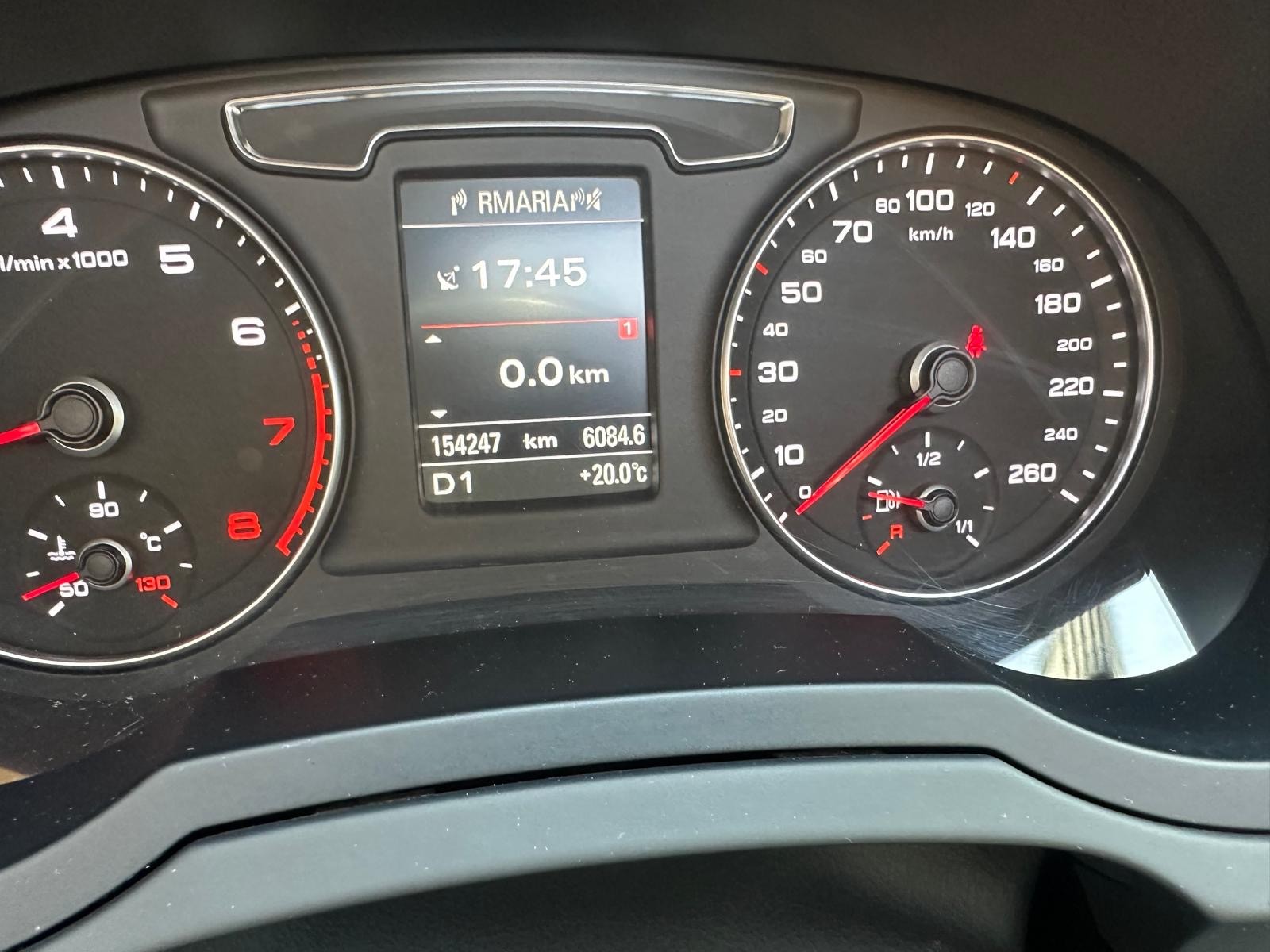 AUDI Q3 2.0 TFSI sport quattro S-tronic-image-14