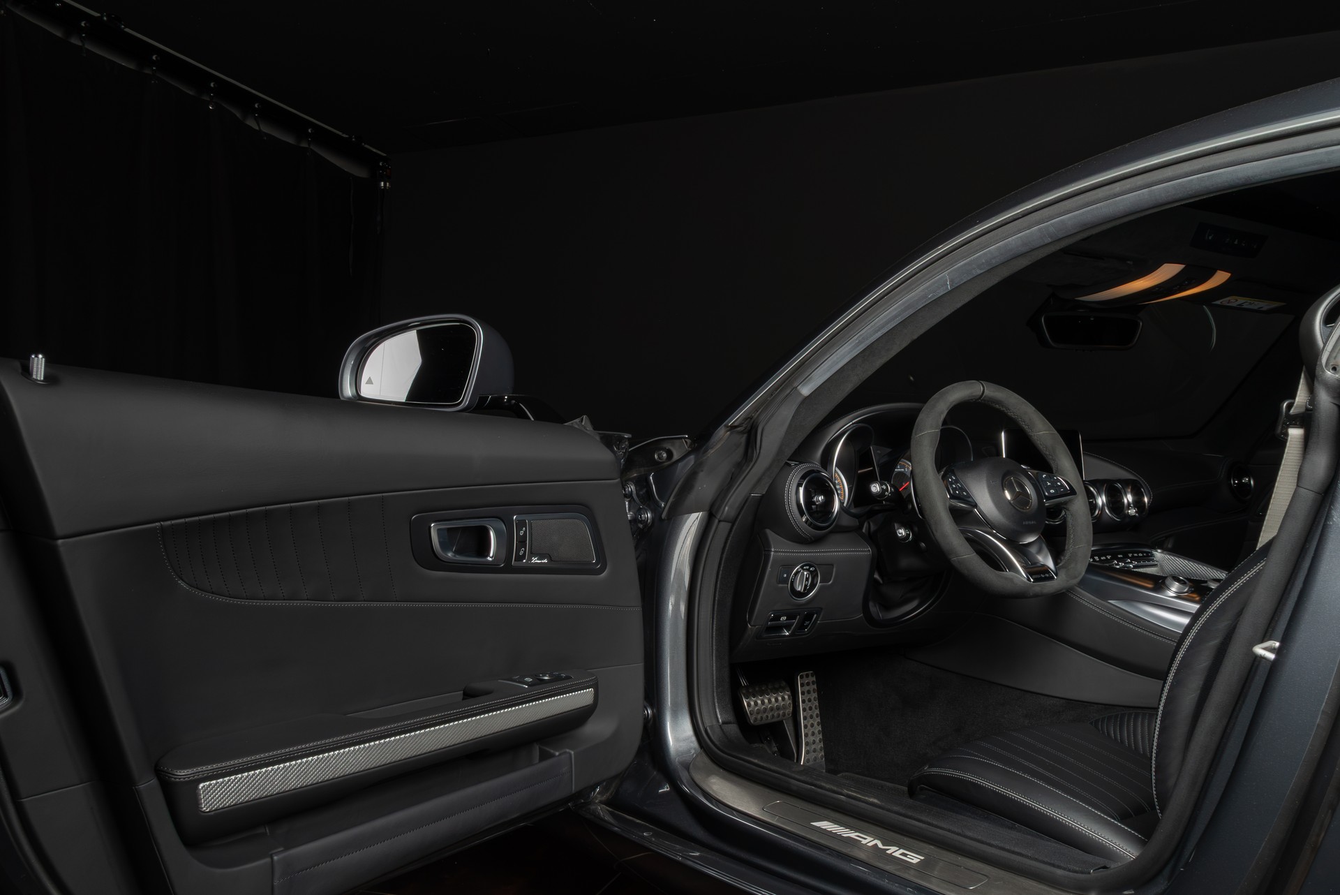 MERCEDES-BENZ AMG GT S Speedshift DCT-image-12