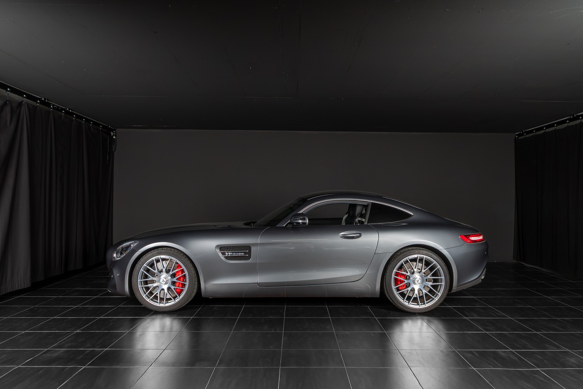 MERCEDES-BENZ AMG GT S Speedshift DCT-image-1