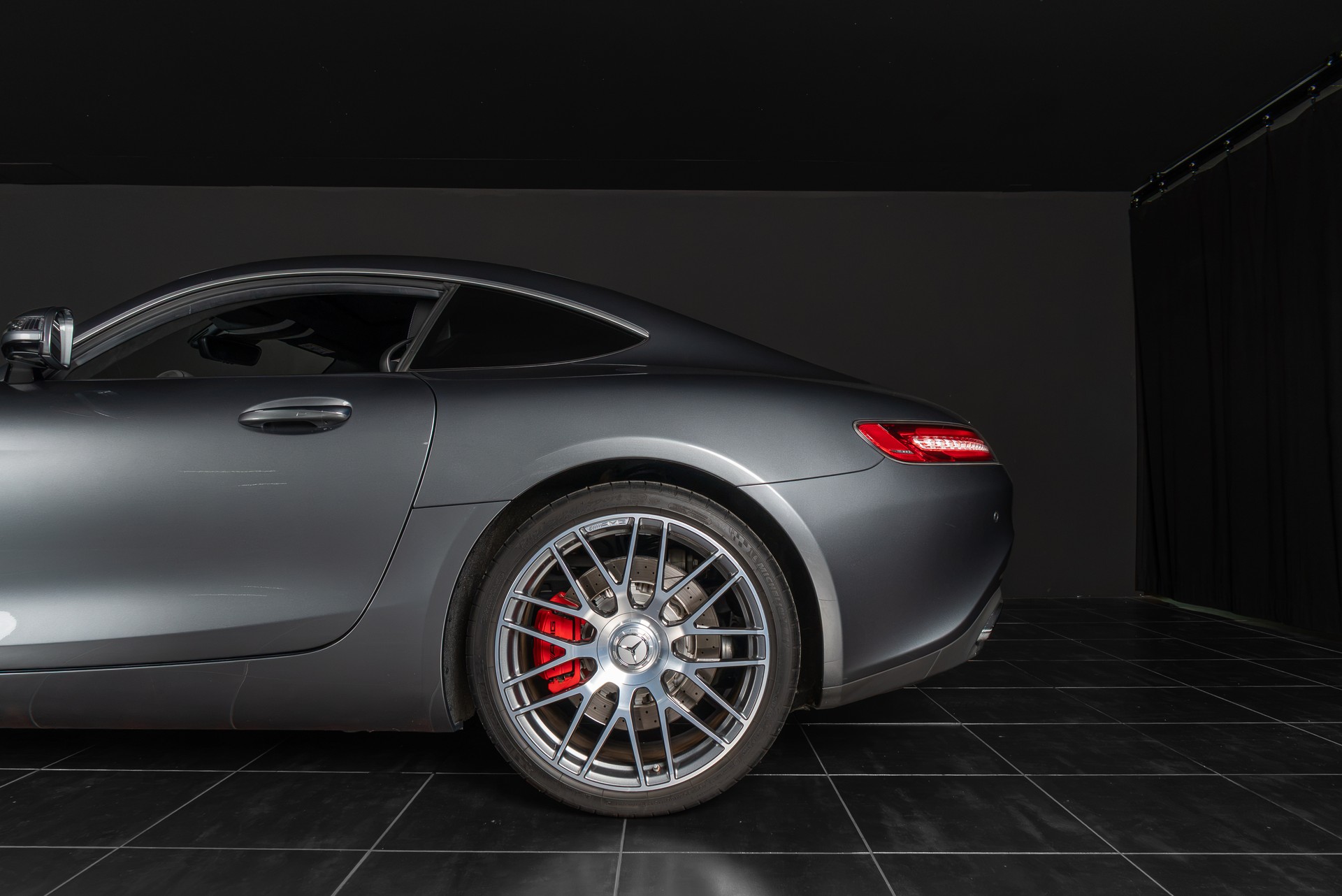 MERCEDES-BENZ AMG GT S Speedshift DCT-image-3
