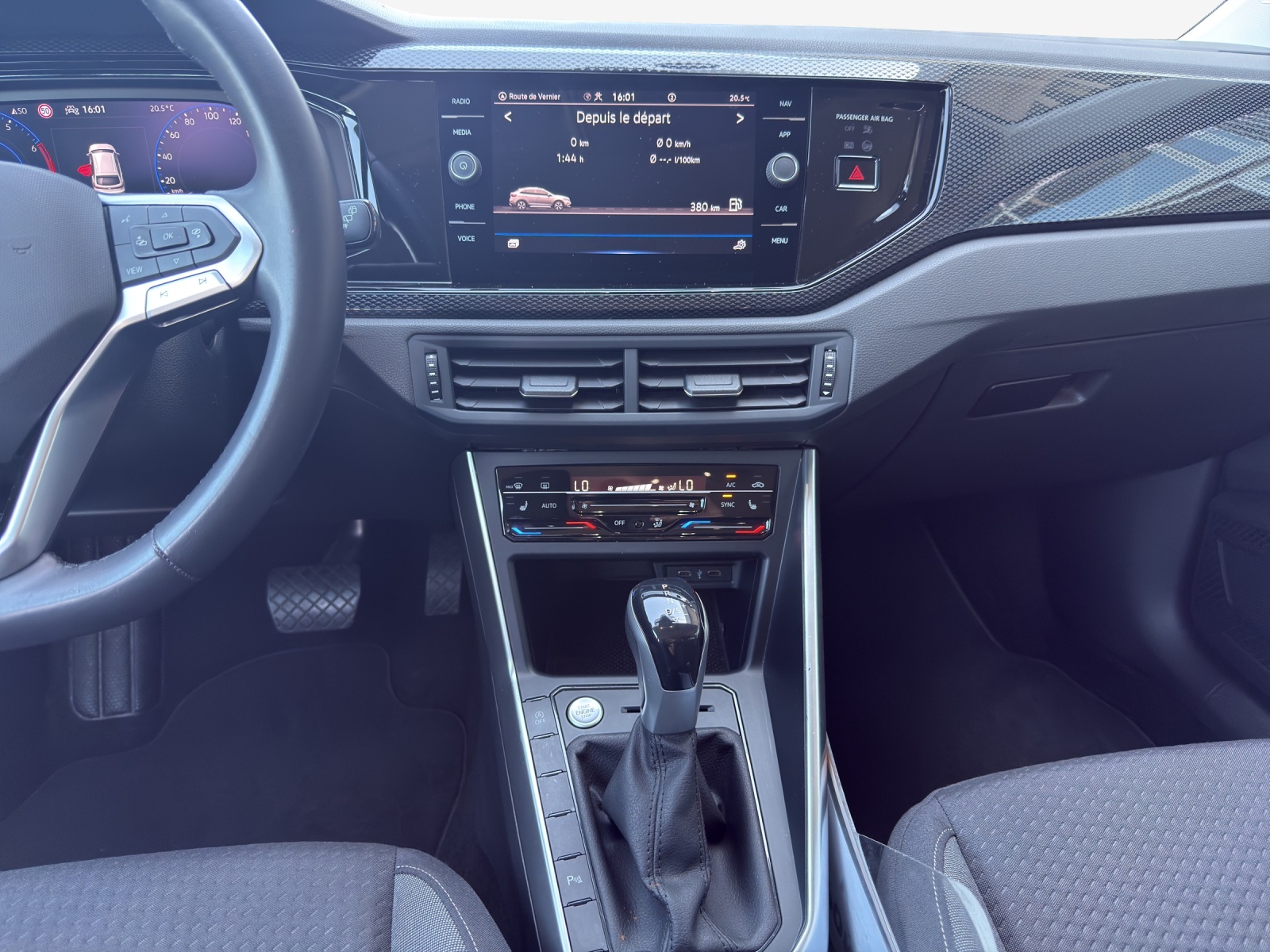 VW Taigo 1.0 TSI Life DSG-image-10