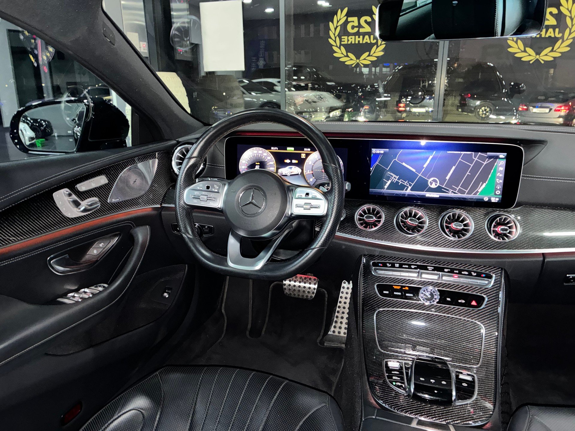 MERCEDES-BENZ CLS 450 4Matic AMG Line 9G-Tronic-image-7