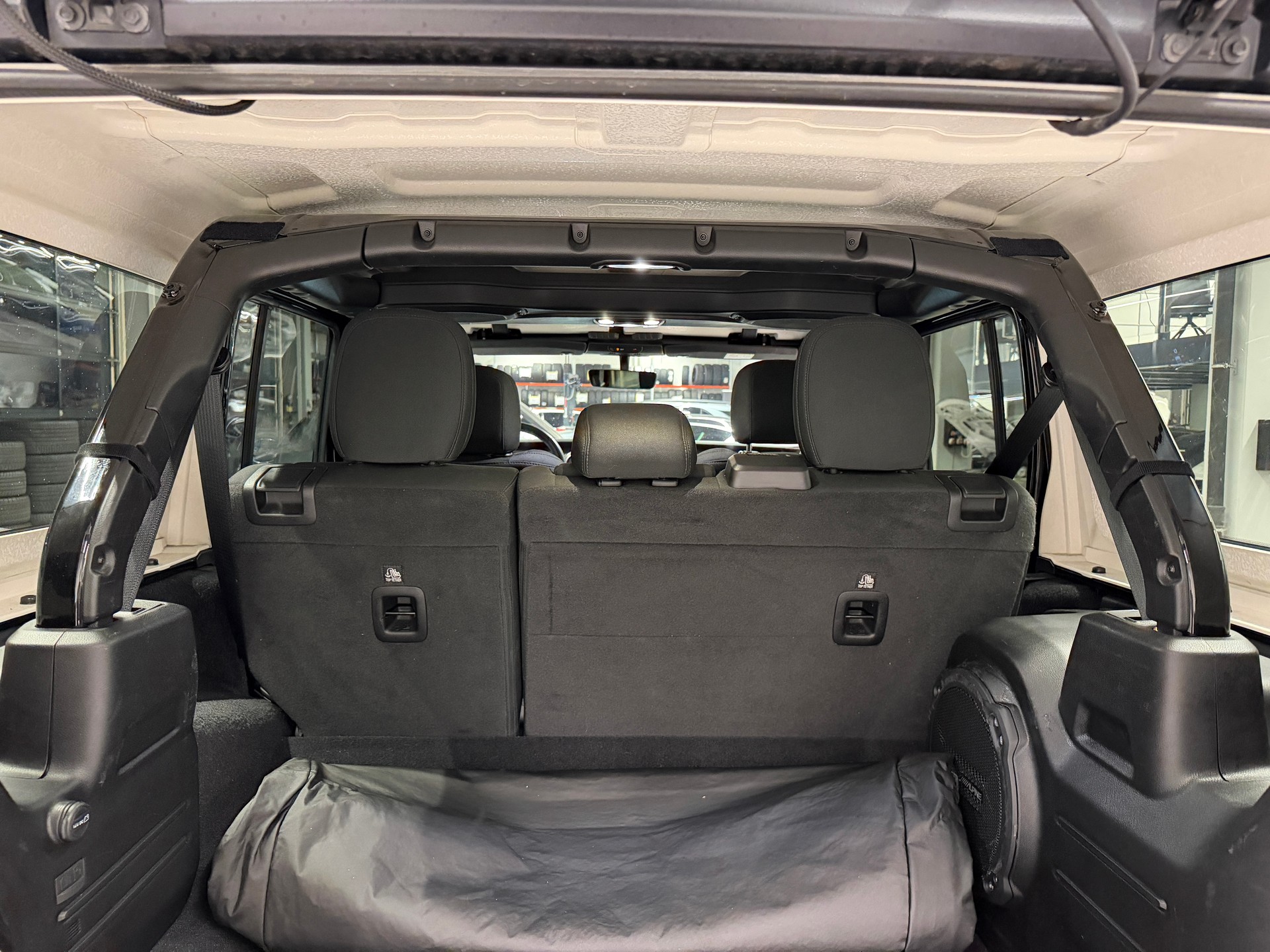 JEEP Wrangler 2.0 Turbo Rubicon Unlimited 4xe-image-25