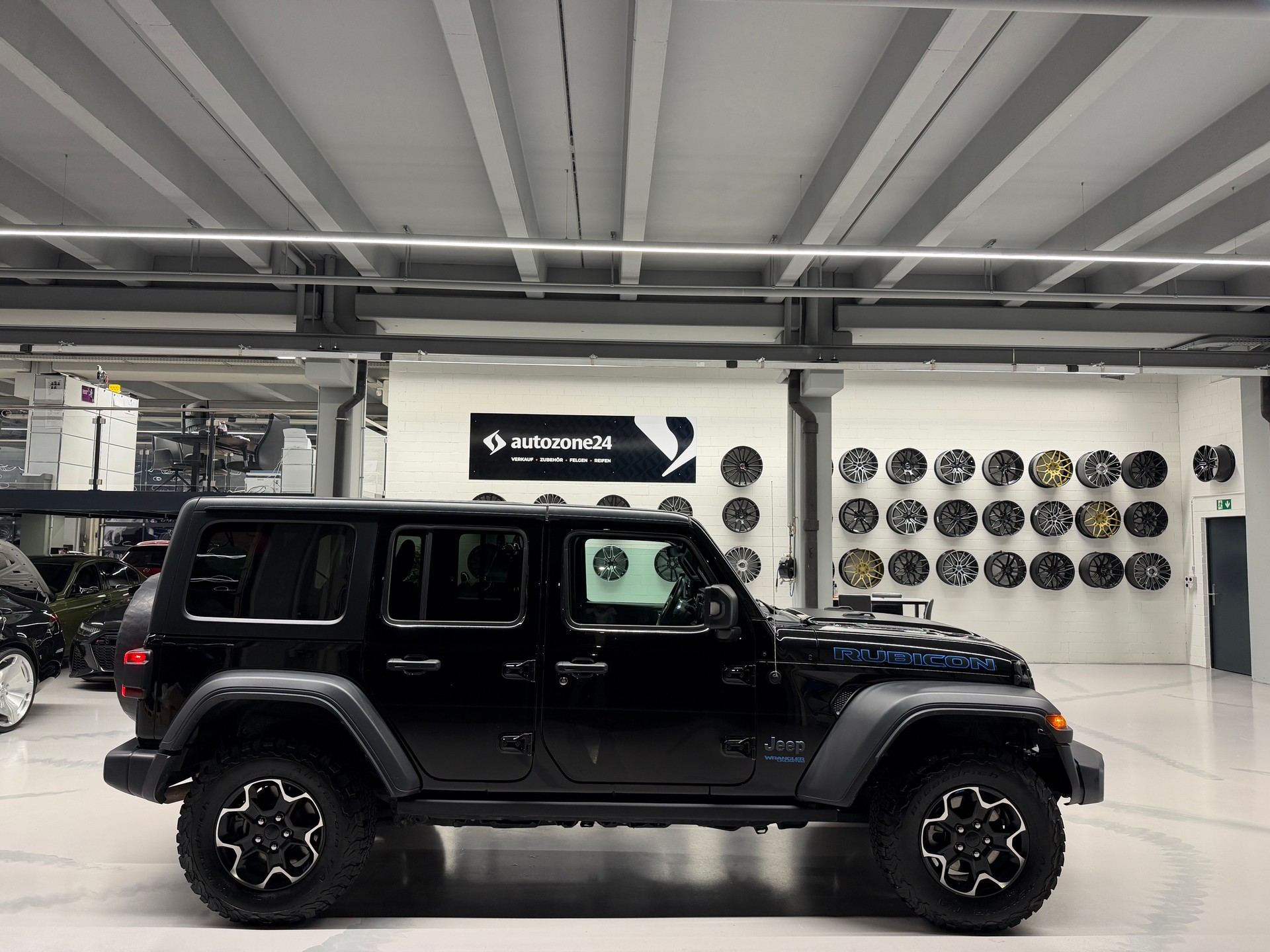 JEEP Wrangler 2.0 Turbo Rubicon Unlimited 4xe-showroom-element-1